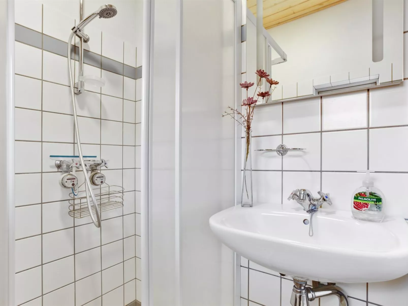 "Gulla" - 300m from the sea-Drinnen