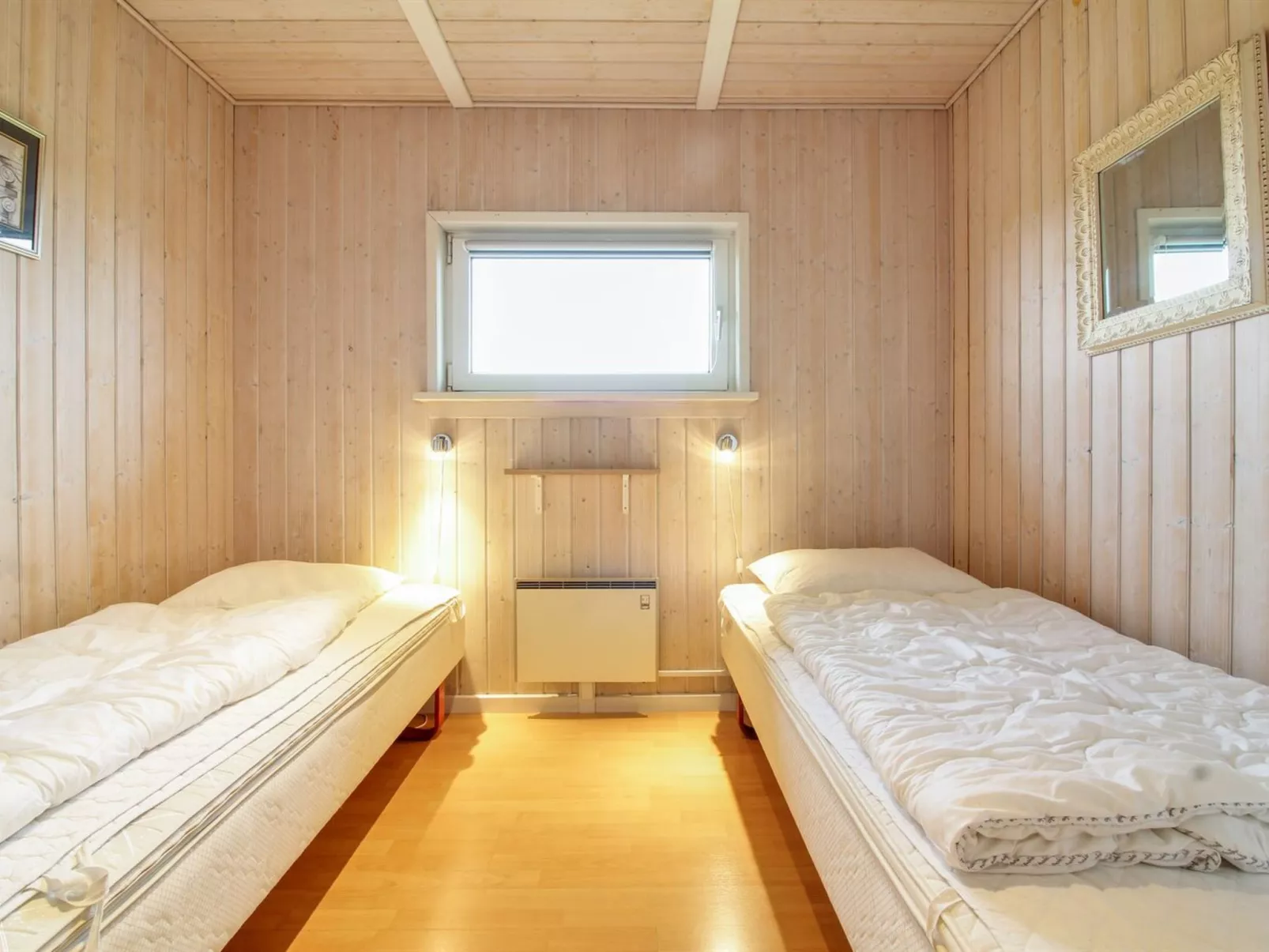 "Mette" - 98m from the sea-Inside