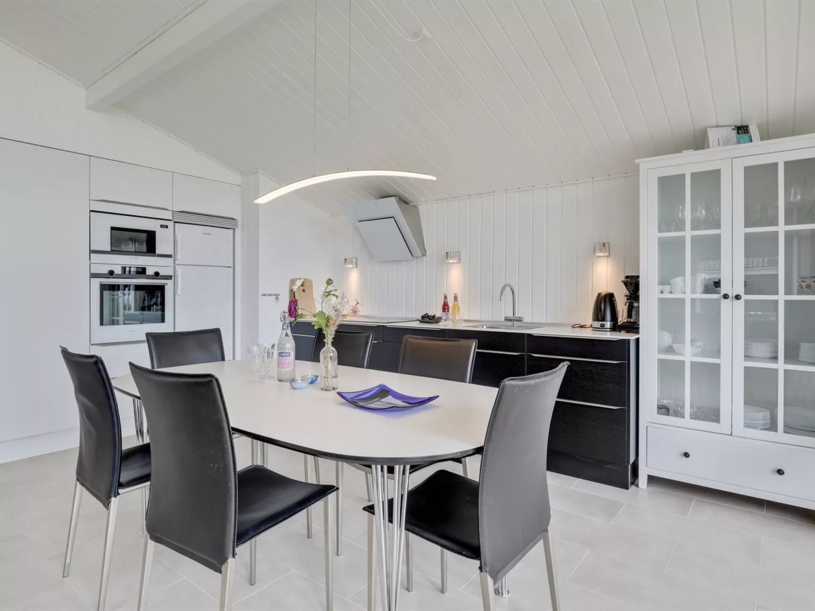 "Botolphus" - 20m from the sea-Dedans