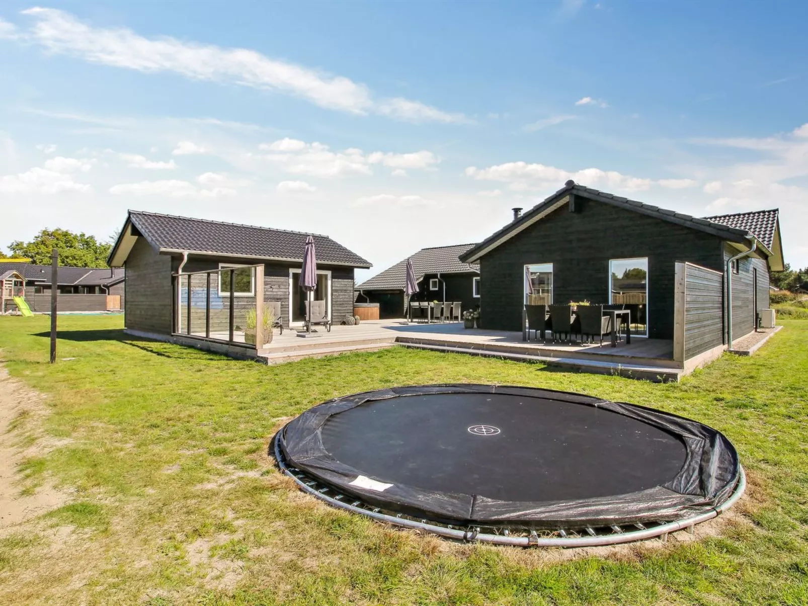 "Anuk" - 2.3km from the sea-Draußen