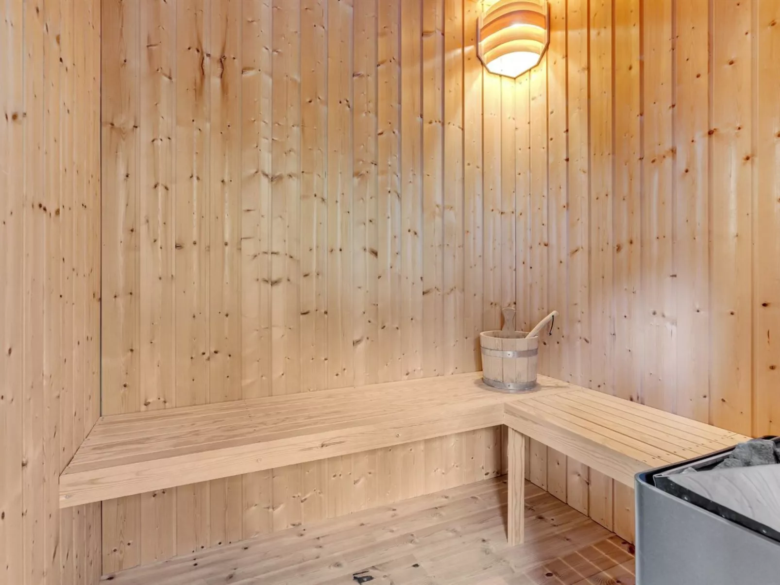 "Asgard" - 500m from the sea-Drinnen