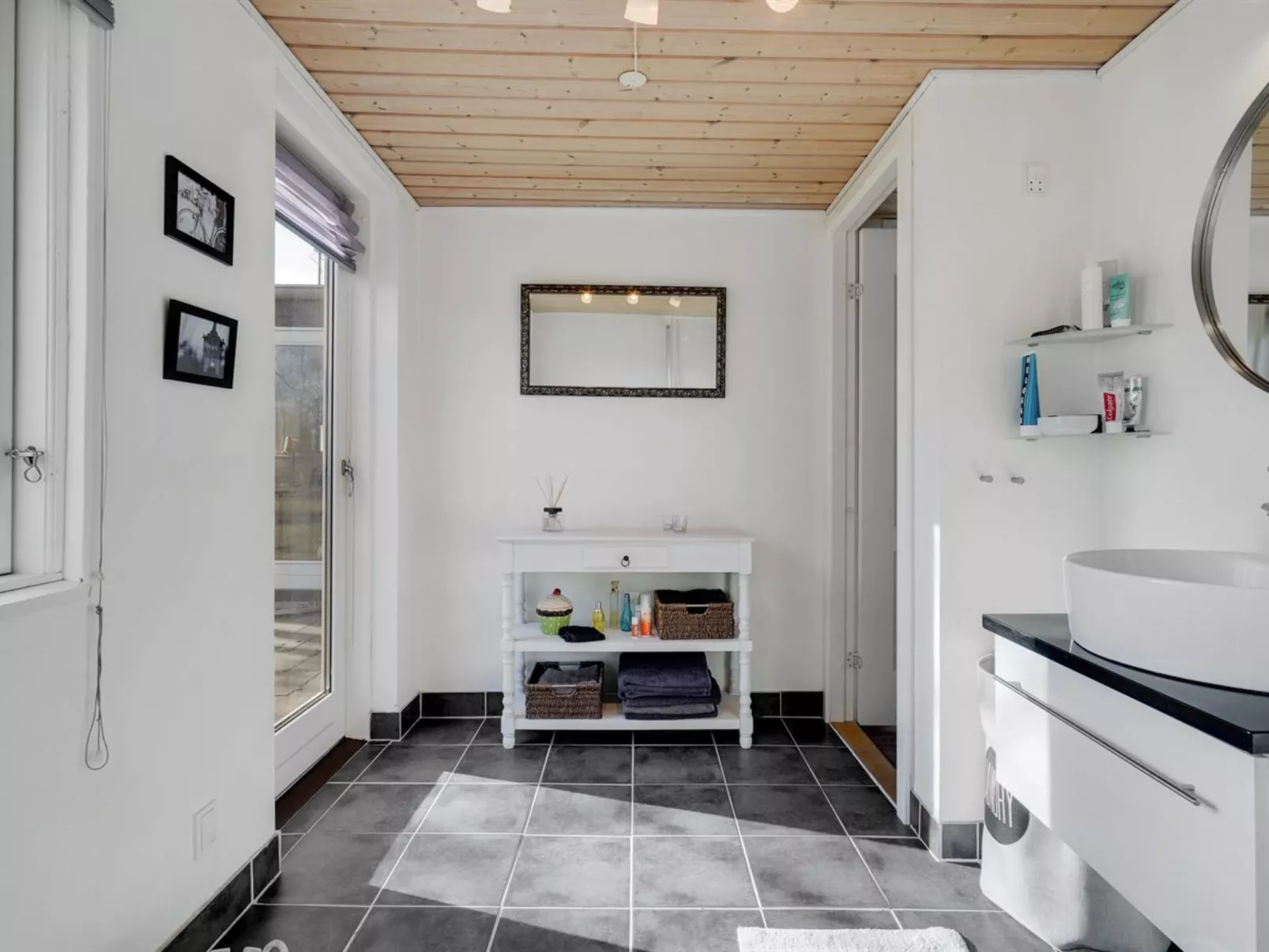 "Sigfred" - 1.5km from the sea-Inside