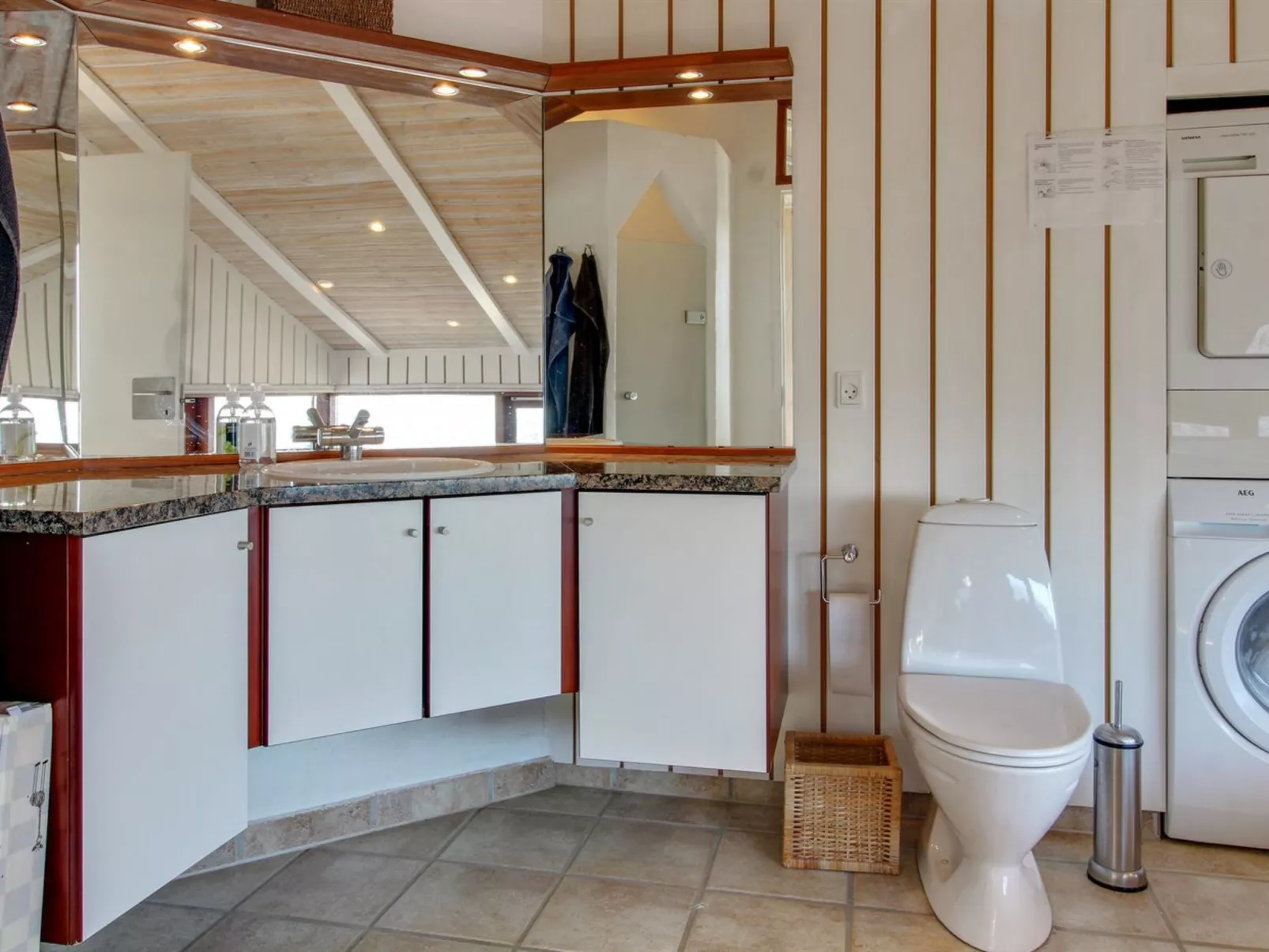 "Alim" - 300m from the sea-Drinnen