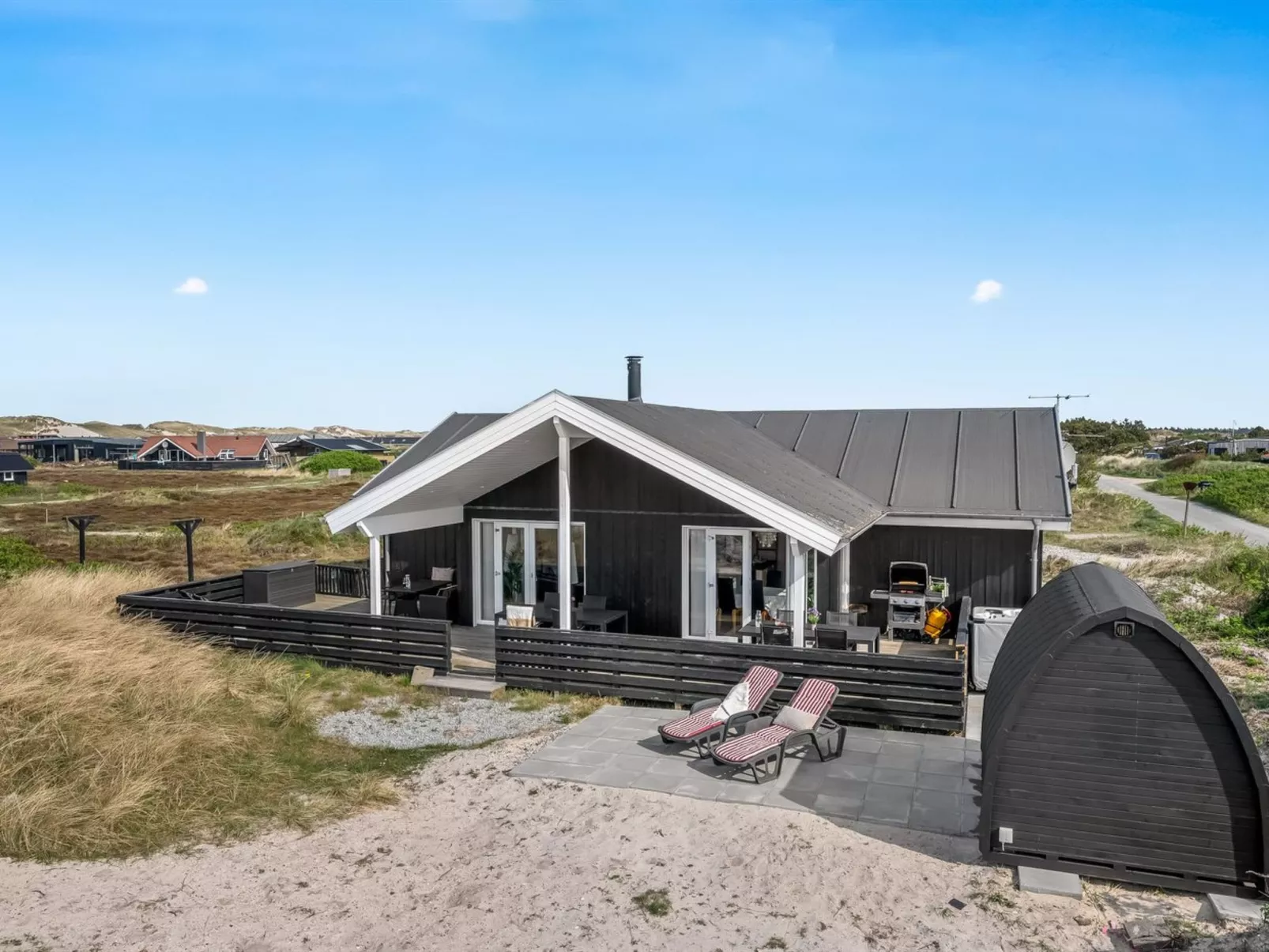 "Sibyll" -  from the sea-Drinnen