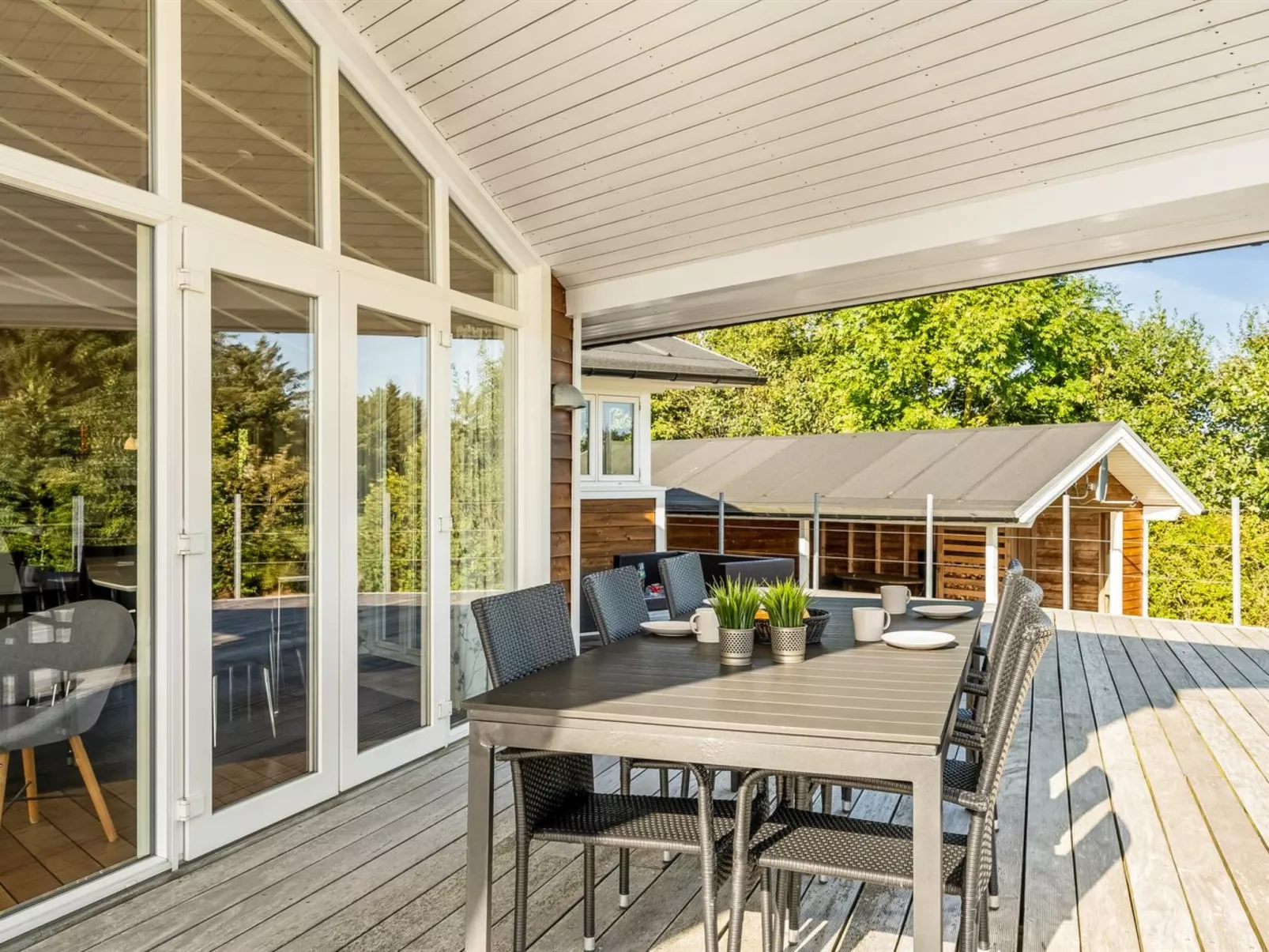 "Eljas" - 200m to the fjord-Outside