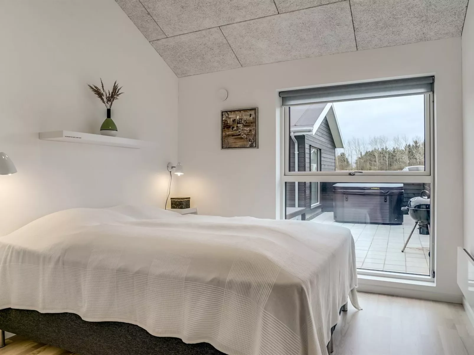 "Eveline" - 1.5km from the sea-Inside