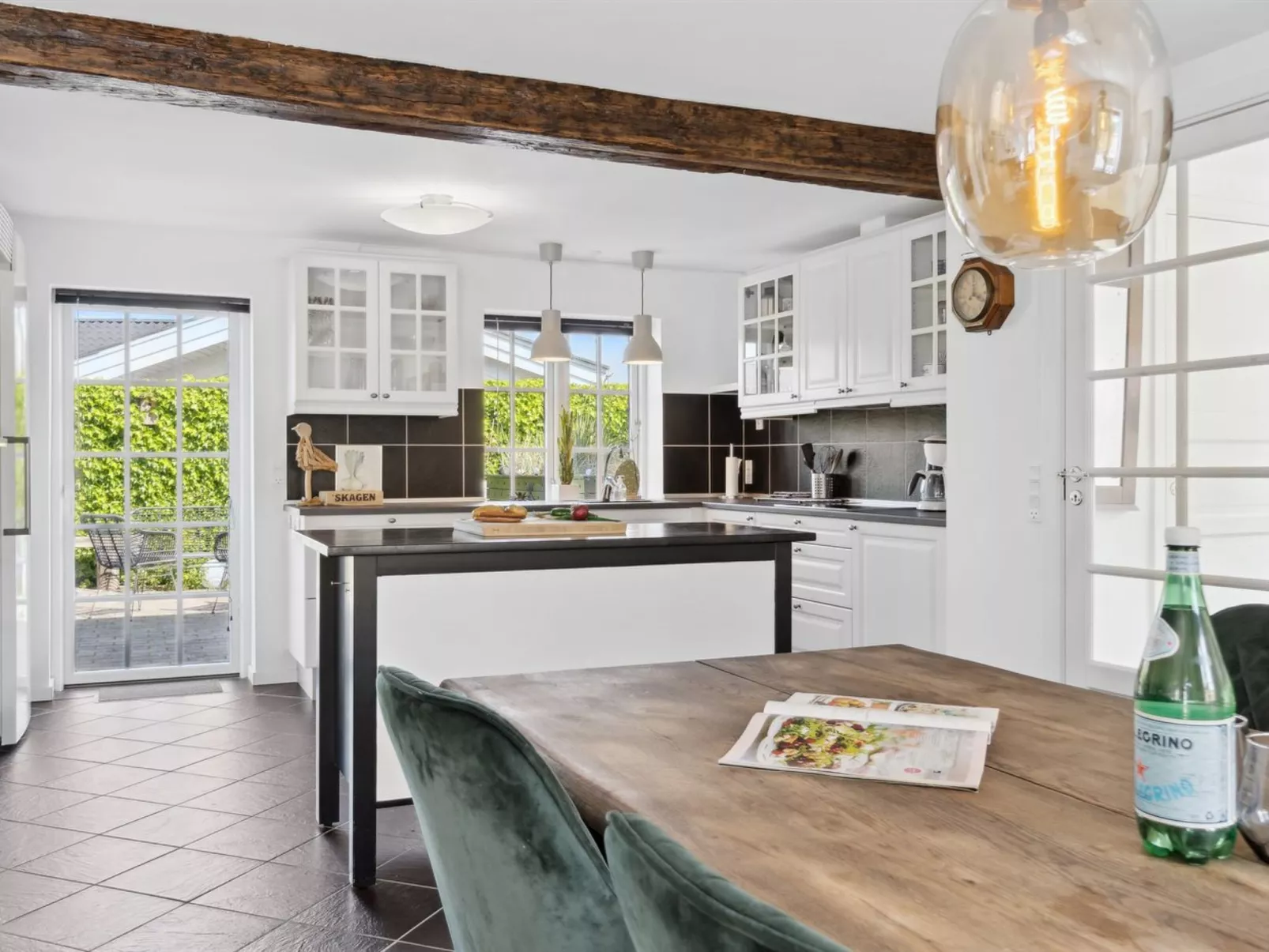 "Murtuz" - 900m from the sea-Inside