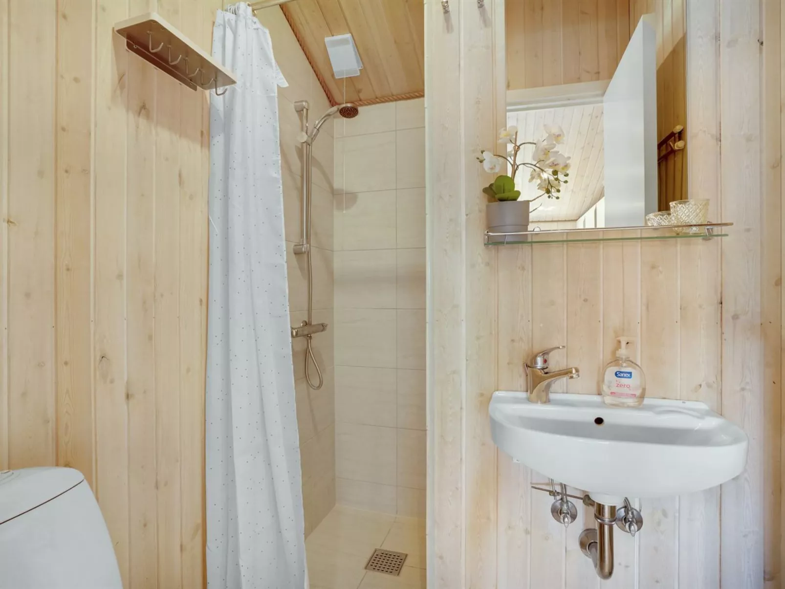 "Sighbiorn" - 950m from the sea-Inside