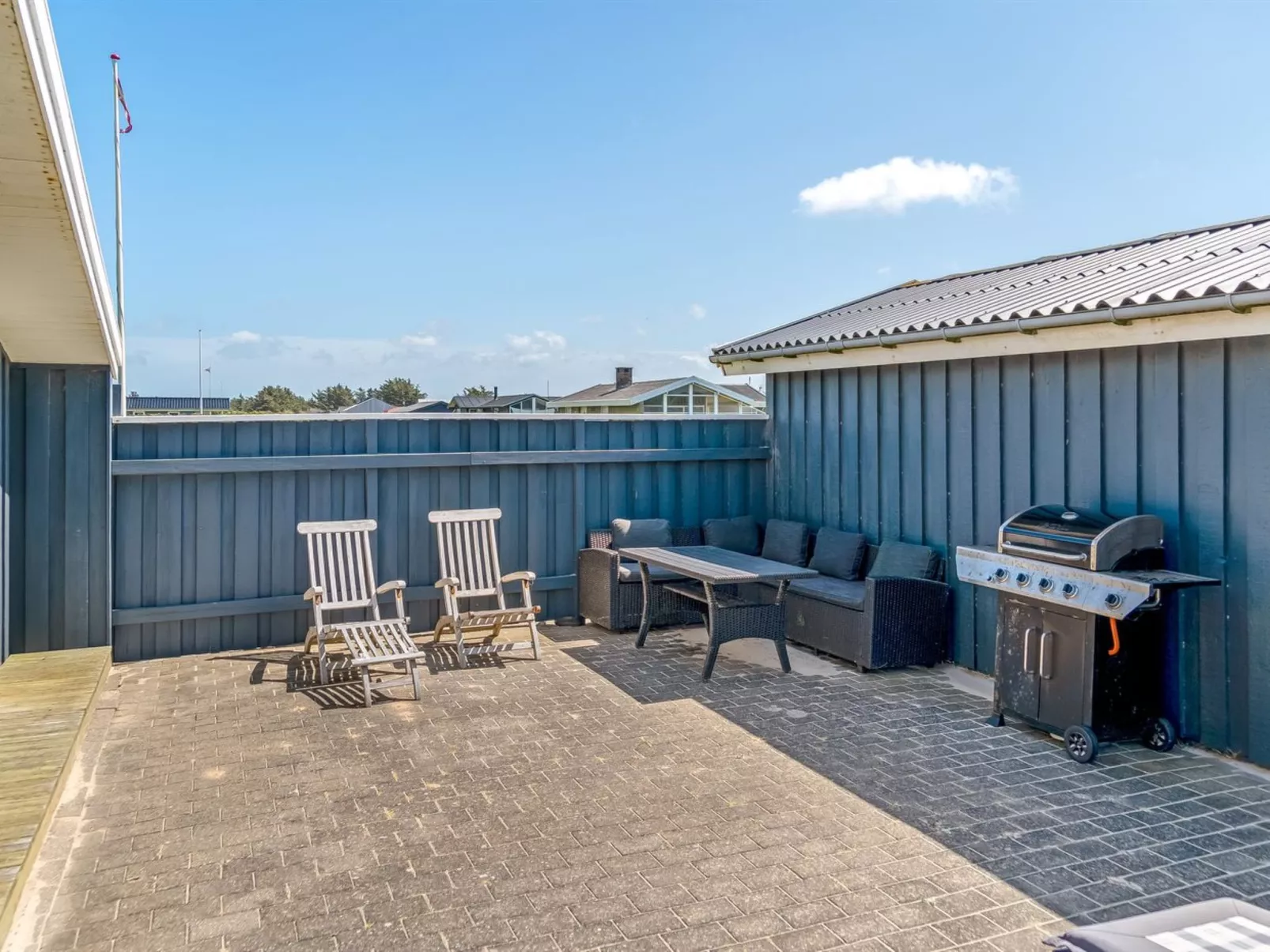 "Hilka" - 75m from the sea-Draußen