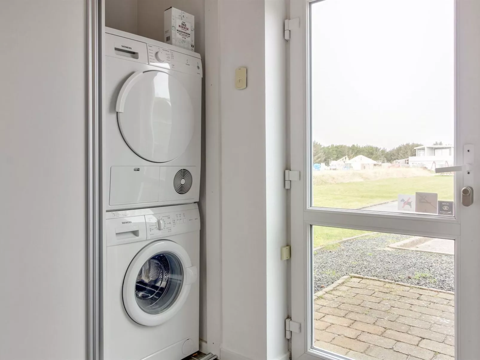 "Ingolf" - 750m from the sea-Dedans