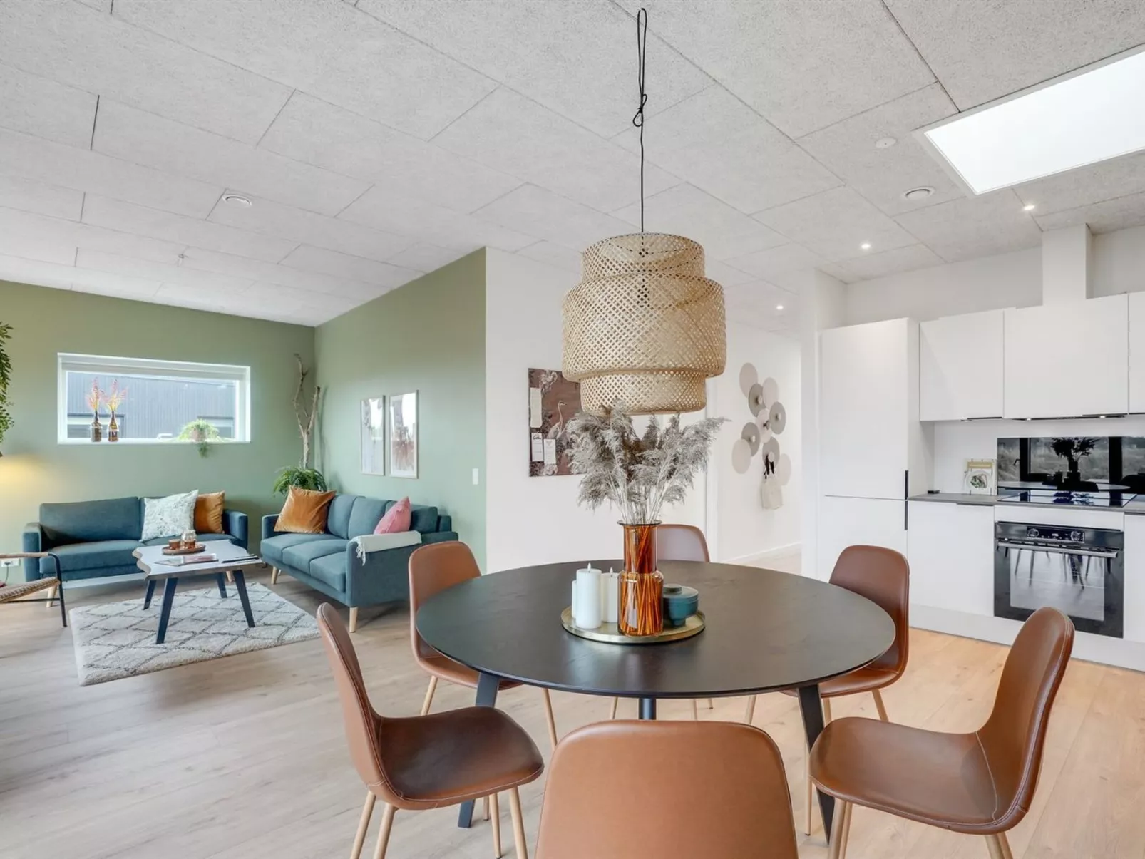 "Kasper" - 1.8km from the sea-Drinnen