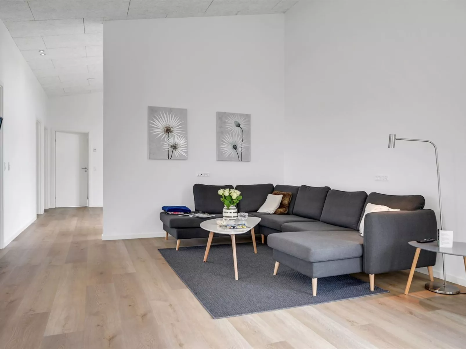 "Aatami" - 500m from the sea-Dedans