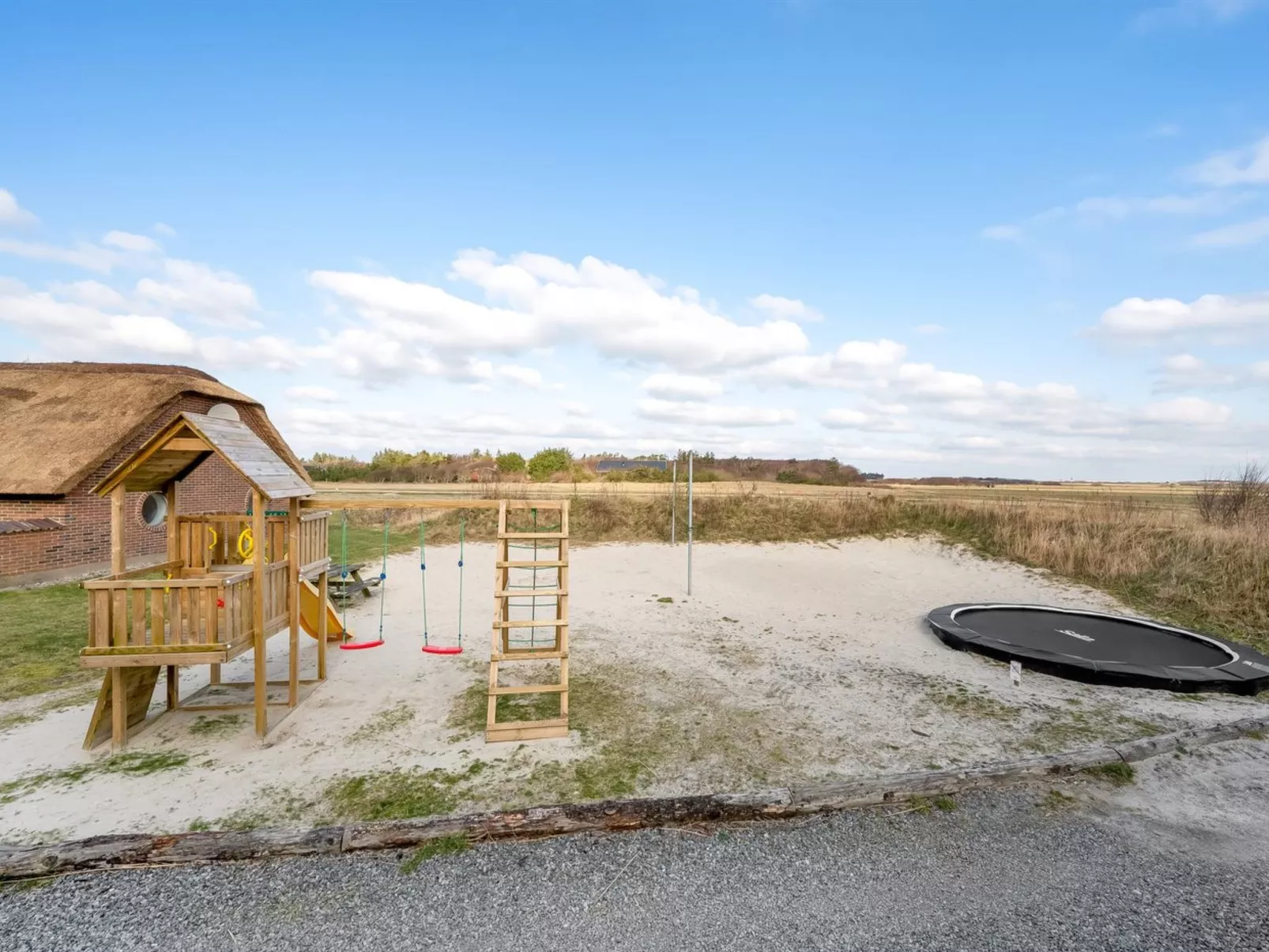 "Lemmikki" - 1.5km from the sea-Outside