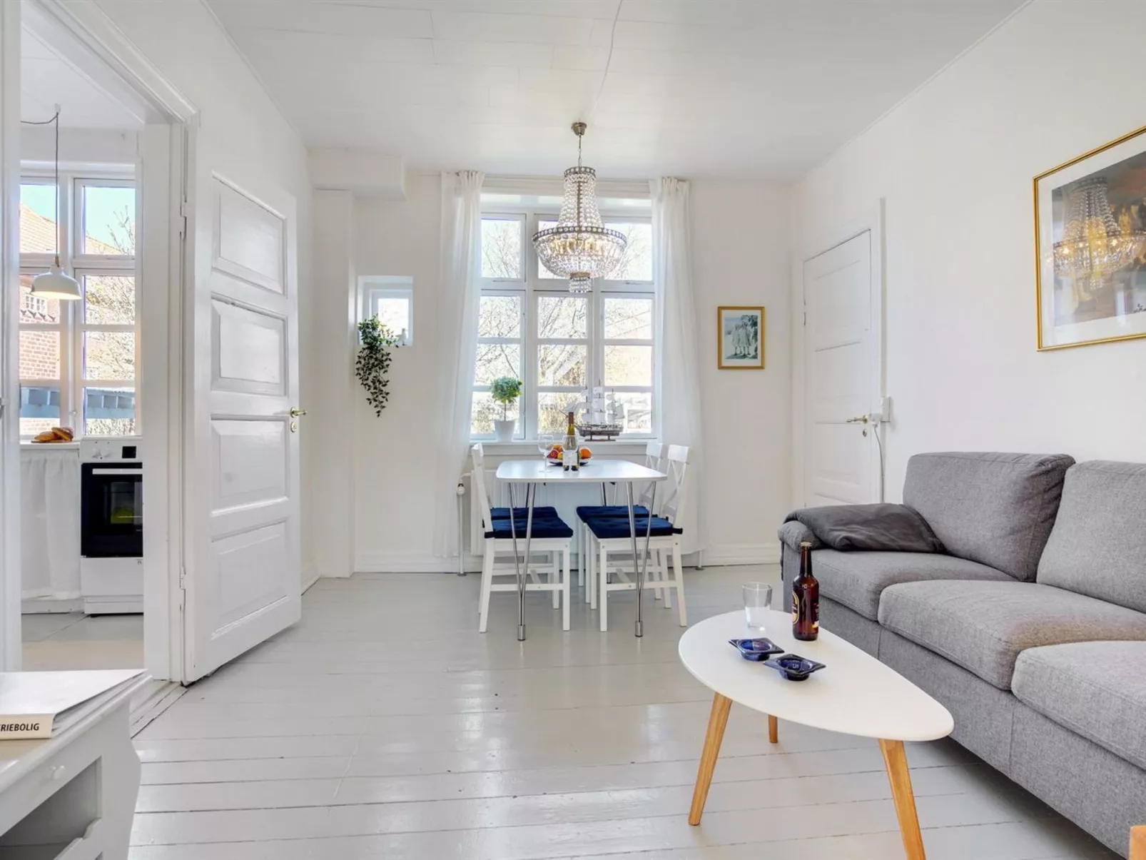 "Tobias" - 800m from the sea-Dedans