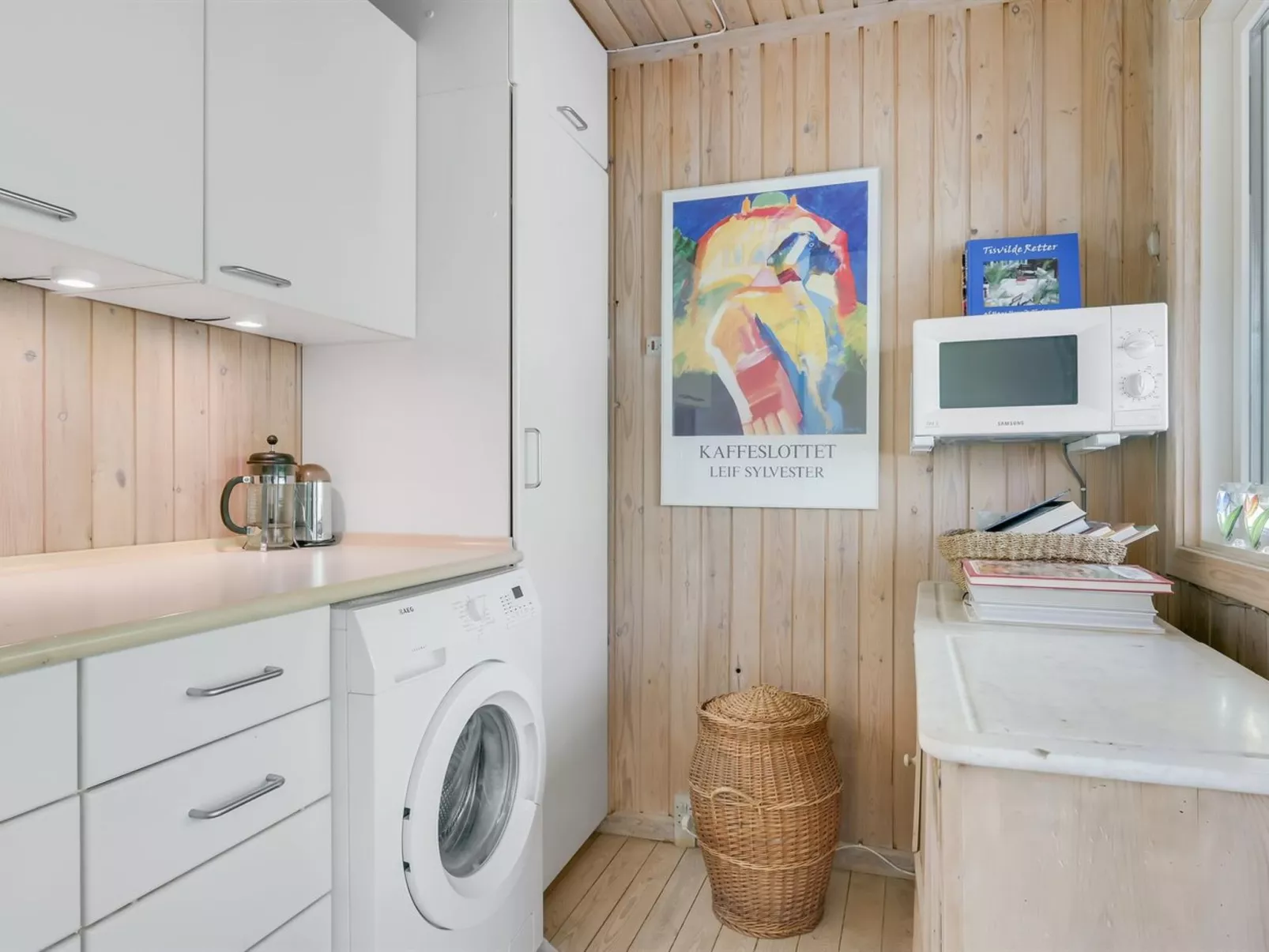 "Naira" - 1.8km from the sea-Inside