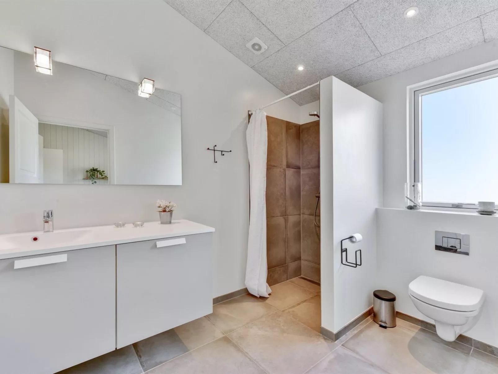 "Lassi" - 950m from the sea-Drinnen