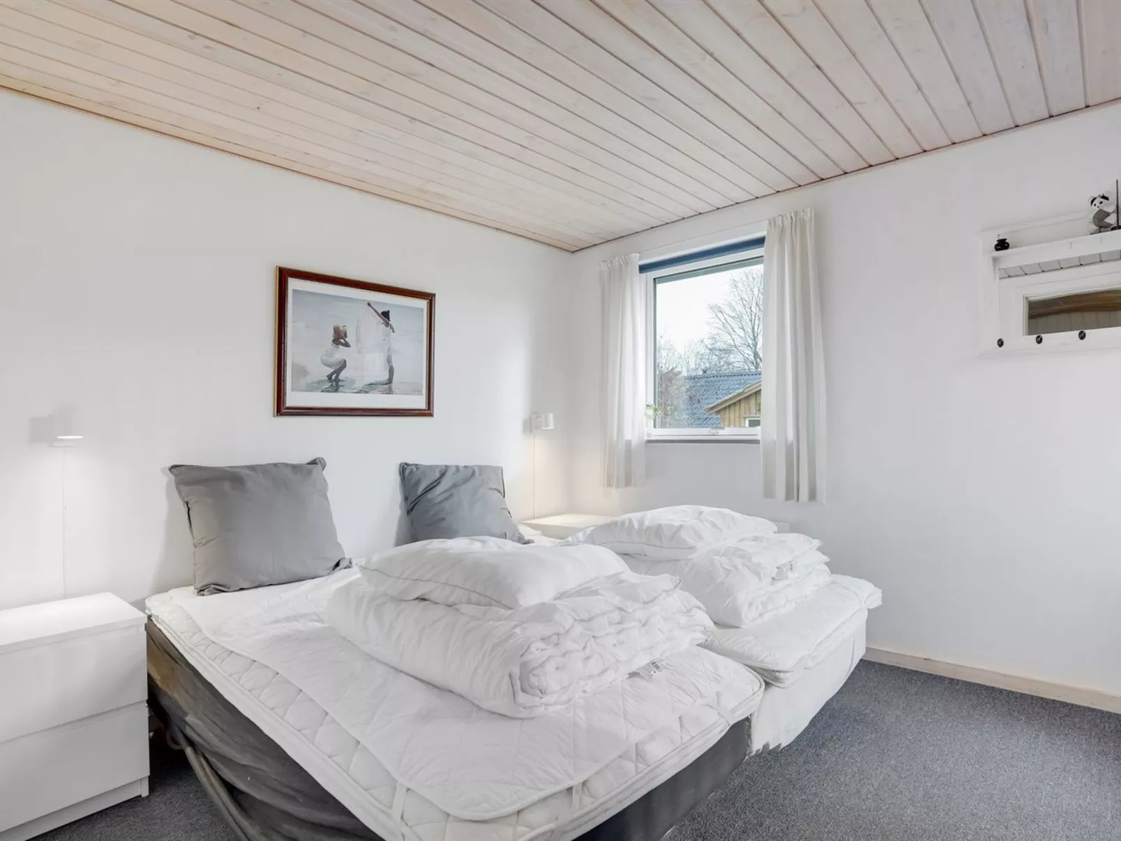 "Massie" - 30km from the sea-Inside