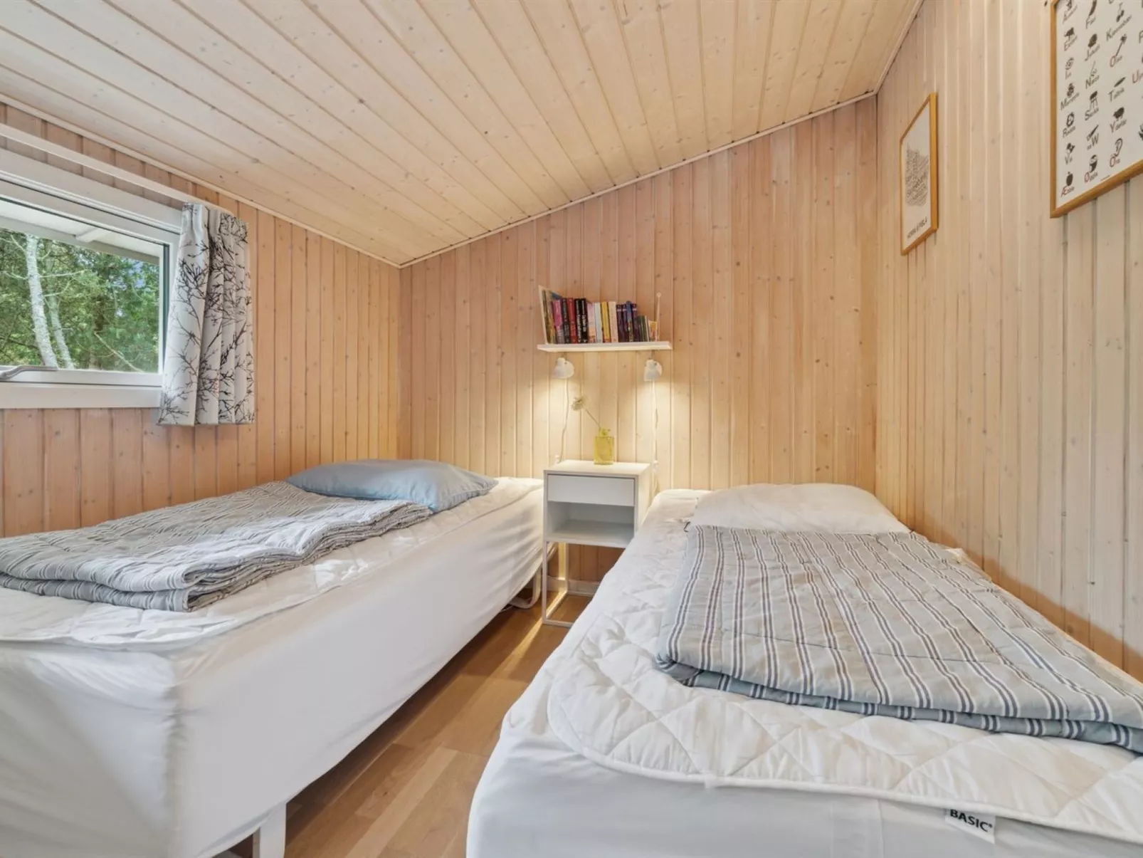 "Roir" - 250m from the sea-Inside