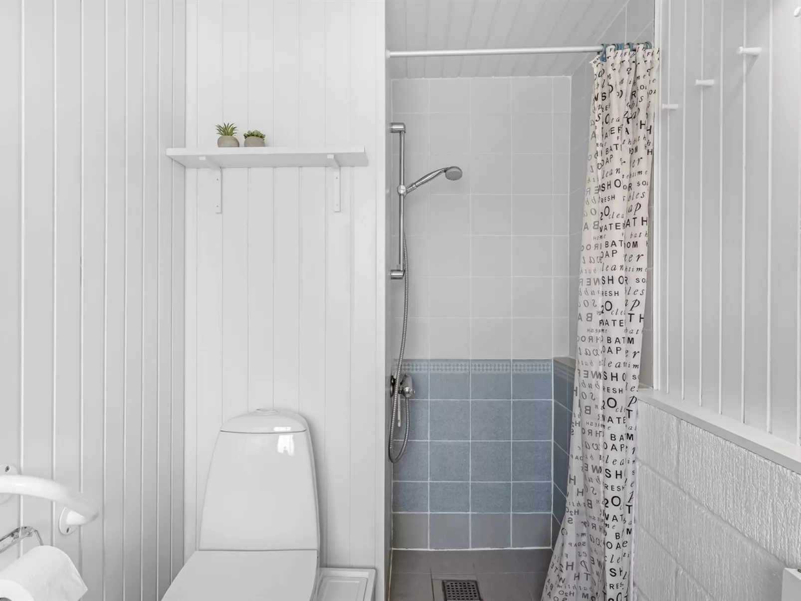 "Sweni" - 800m from the sea-Drinnen