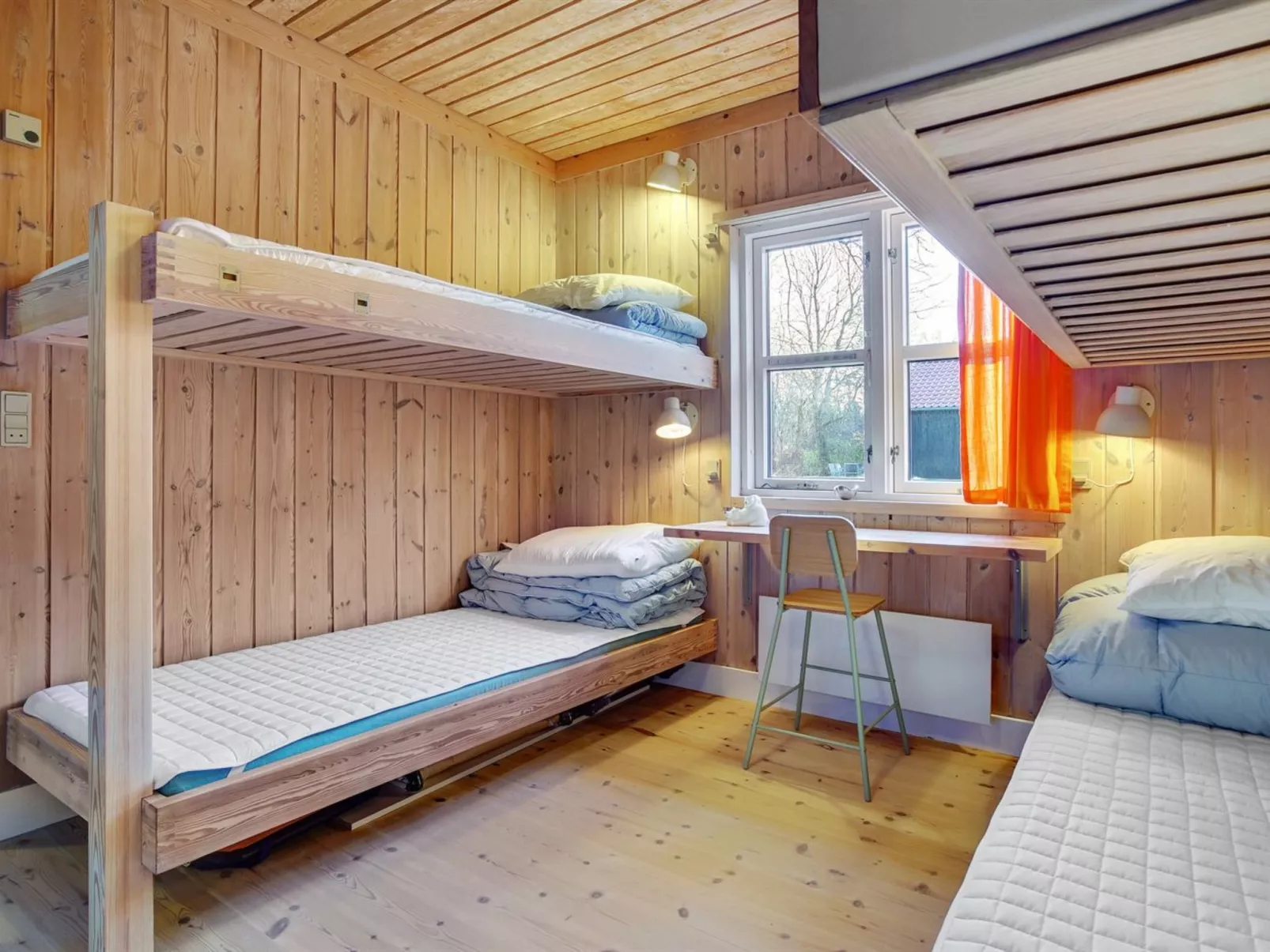 "Robert" - 250m from the sea-Inside