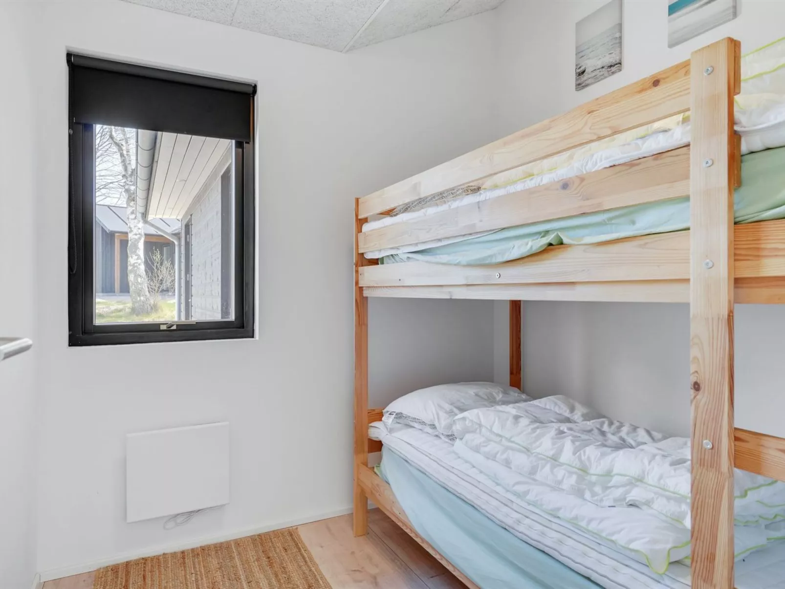 "Haley" - 150m from the sea-Dedans