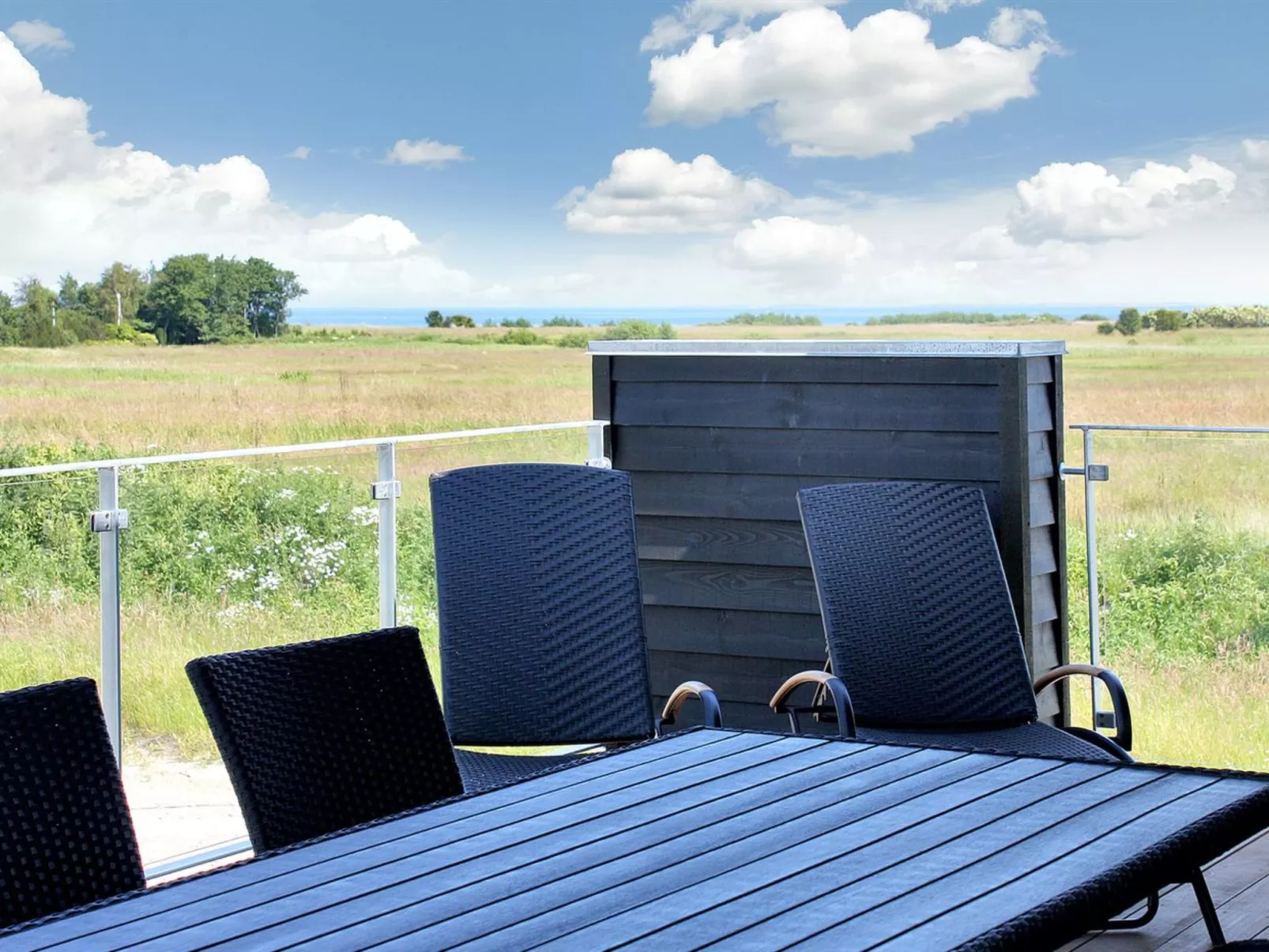 "Ugot" - 750m from the sea-Dehors