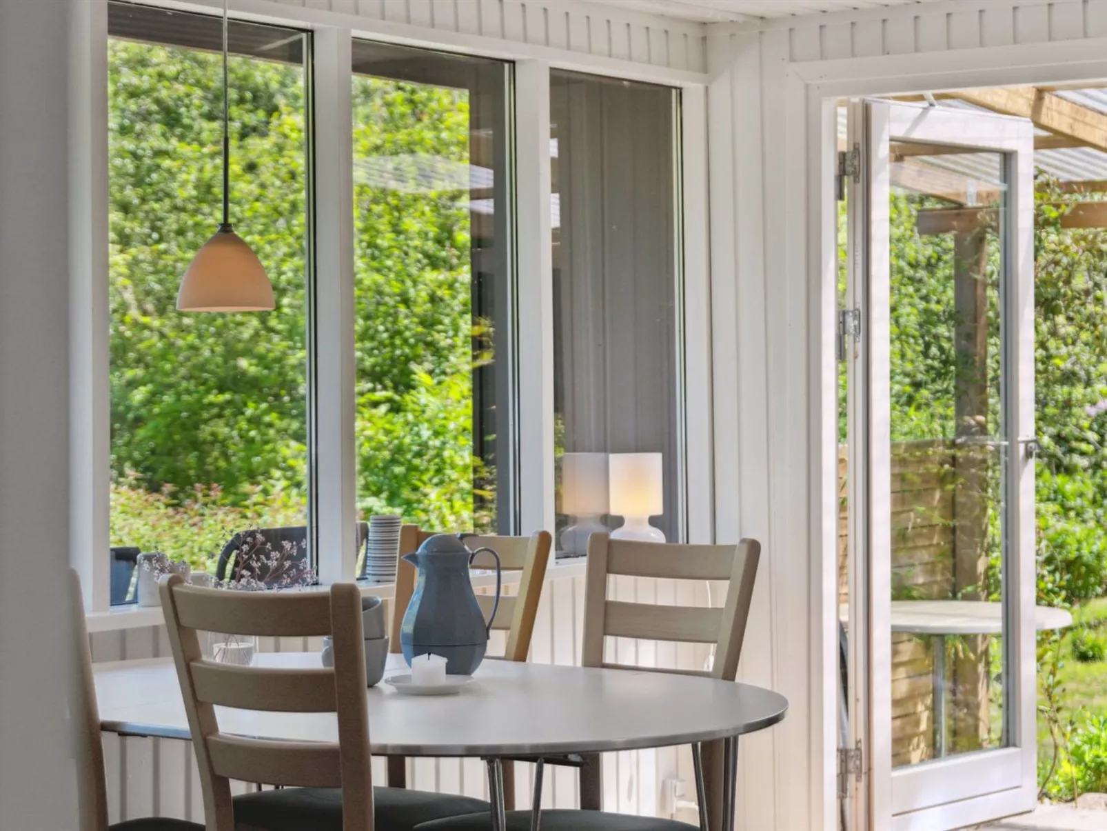 "Self" - 400m to the fjord-Inside