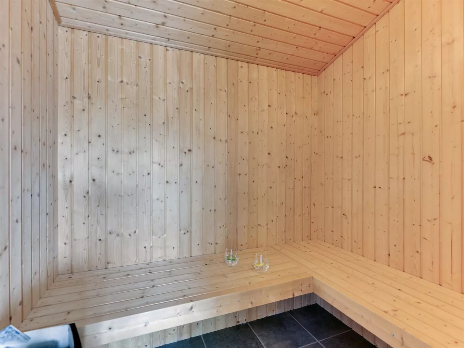 "Didrika" - 800m from the sea-Inside