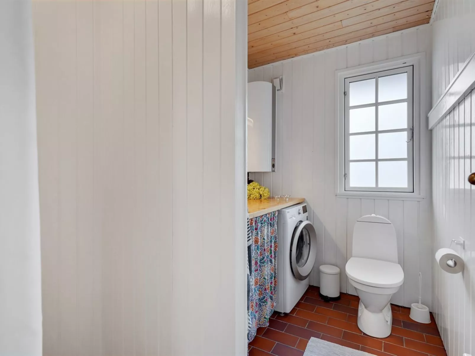 "Aleksi" - 500m from the sea-Inside