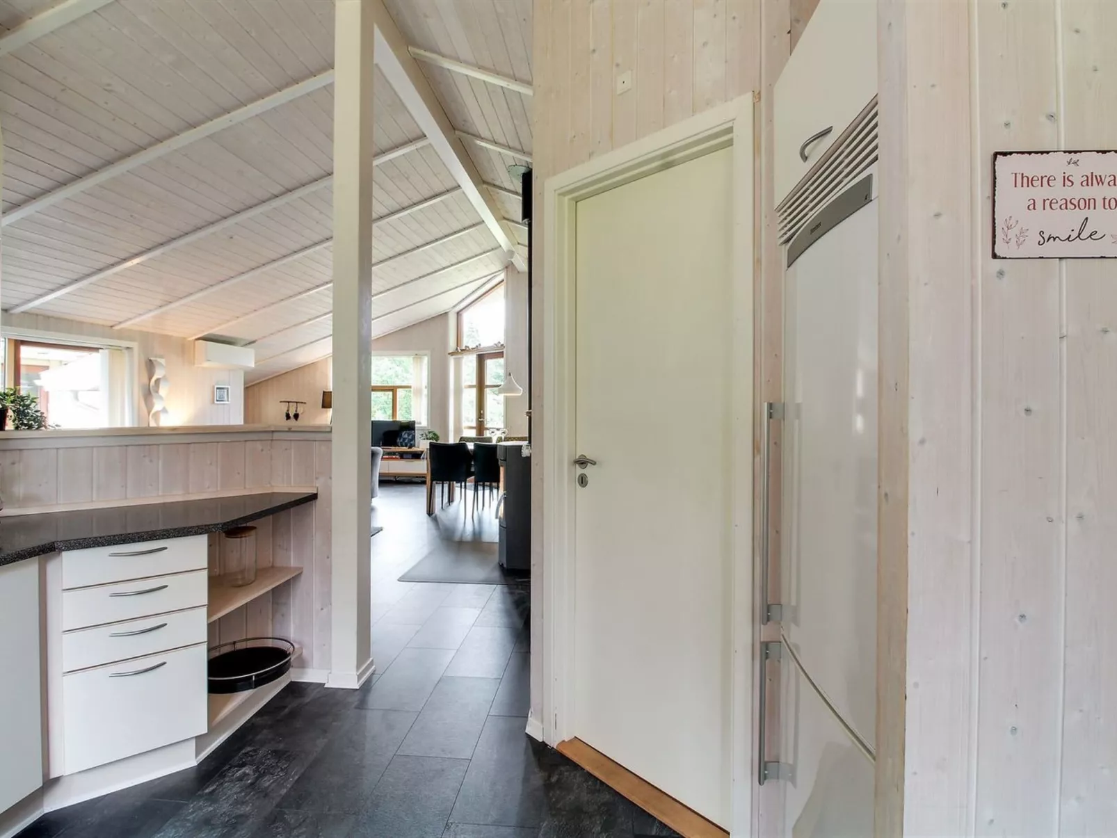 "Arvi" - 30km from the sea-Inside