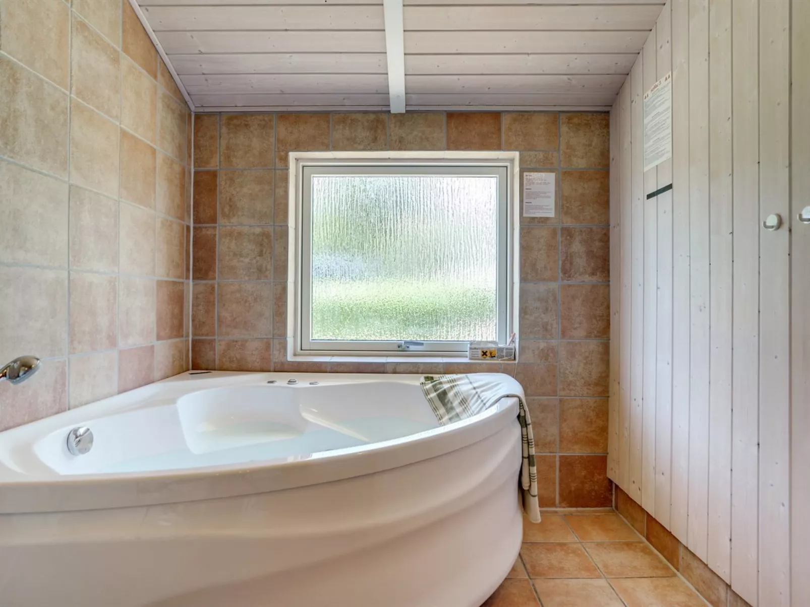 "Gith" - 800m from the sea-Inside