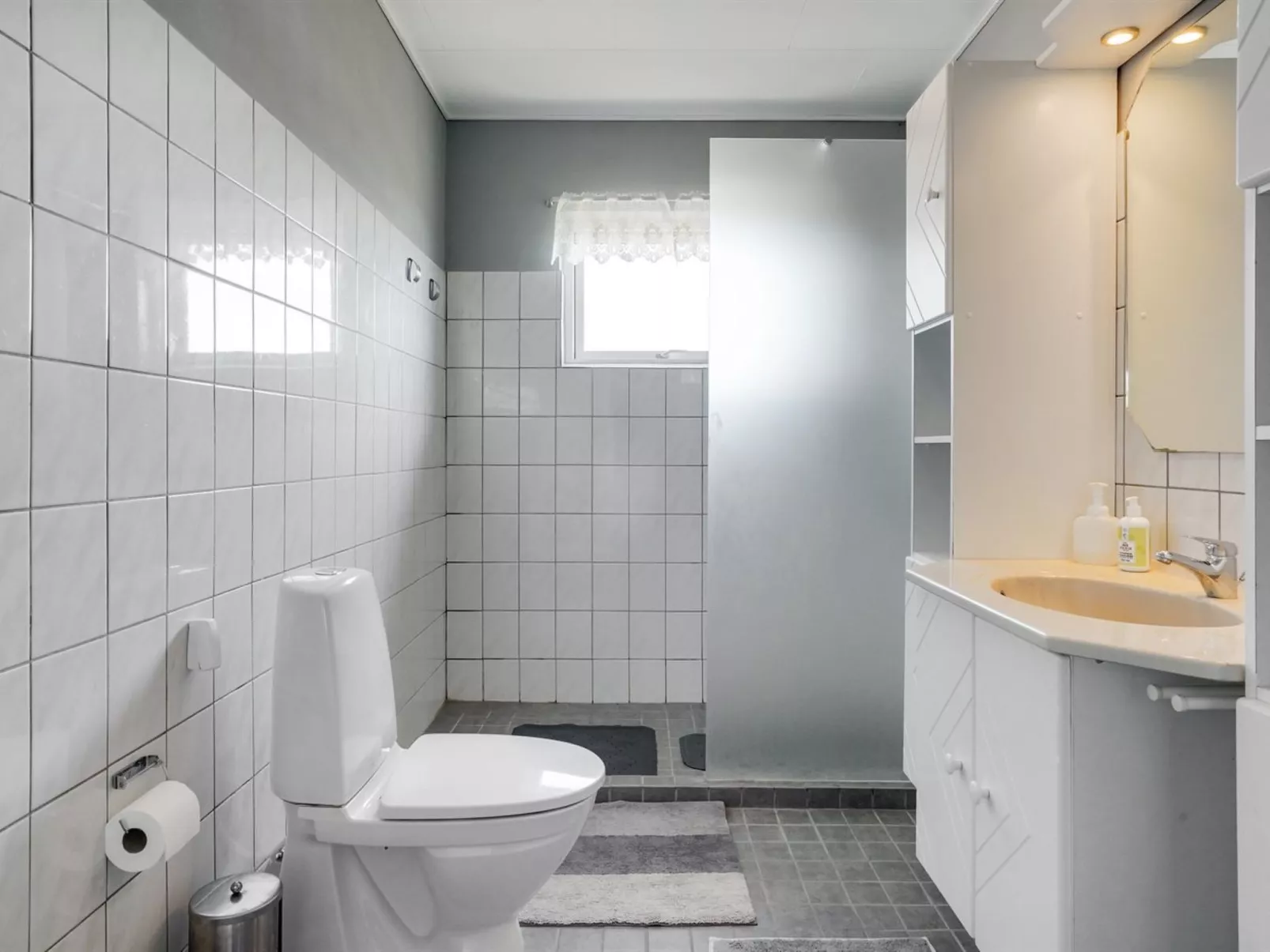 "Slavjanka" - 2km from the sea-Inside