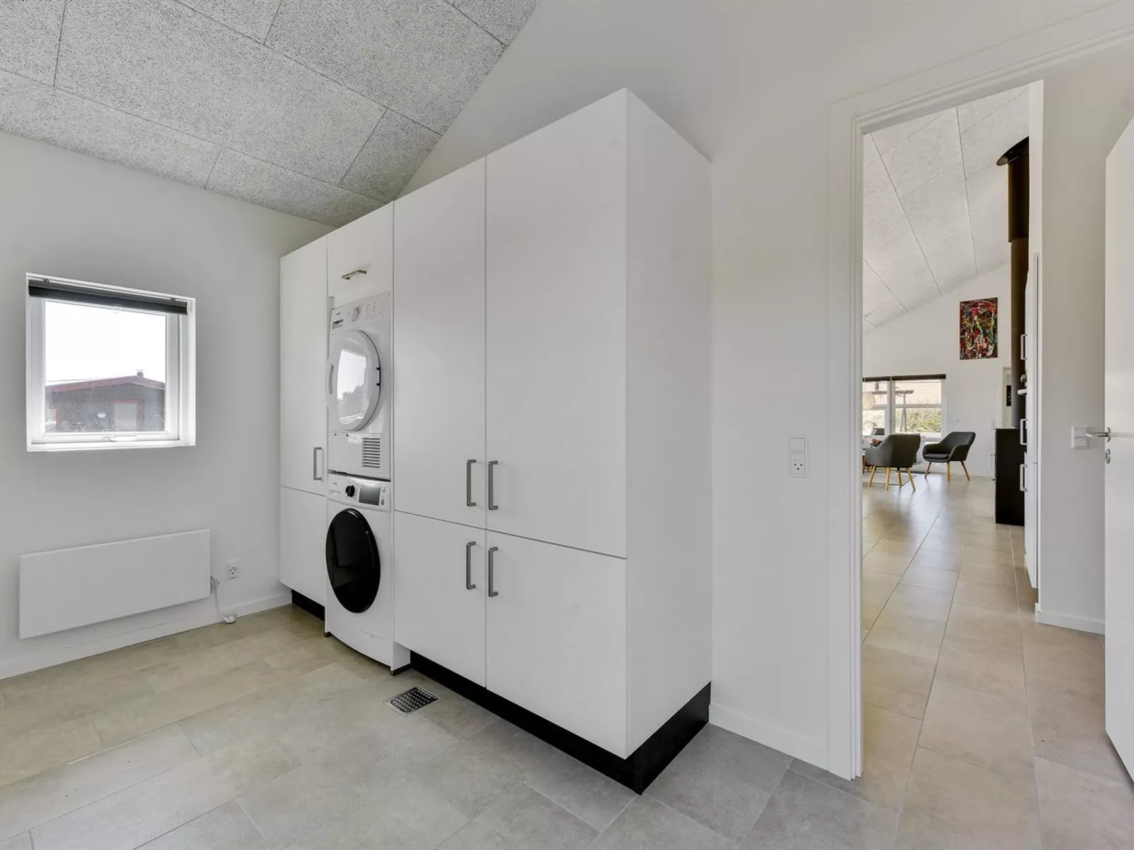 "Karen" - 900m from the sea-Drinnen