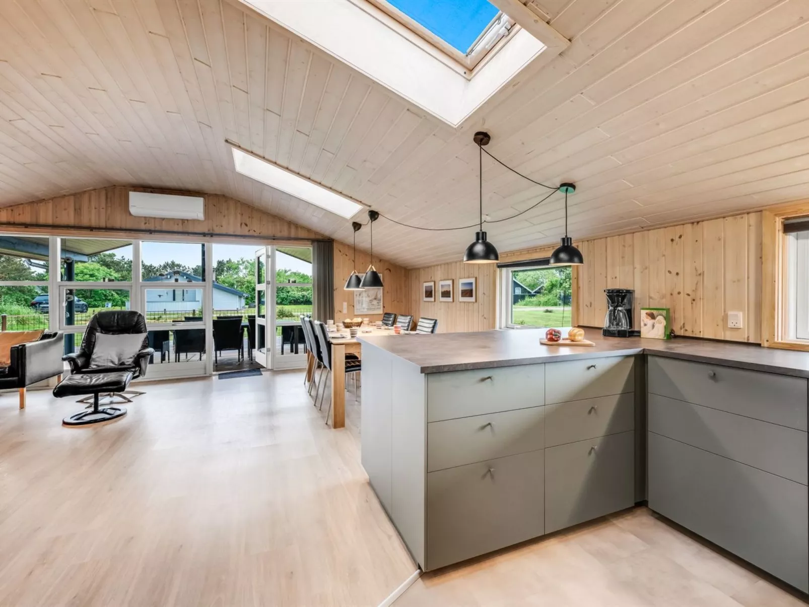 "Everd" - 500m to the fjord-Inside