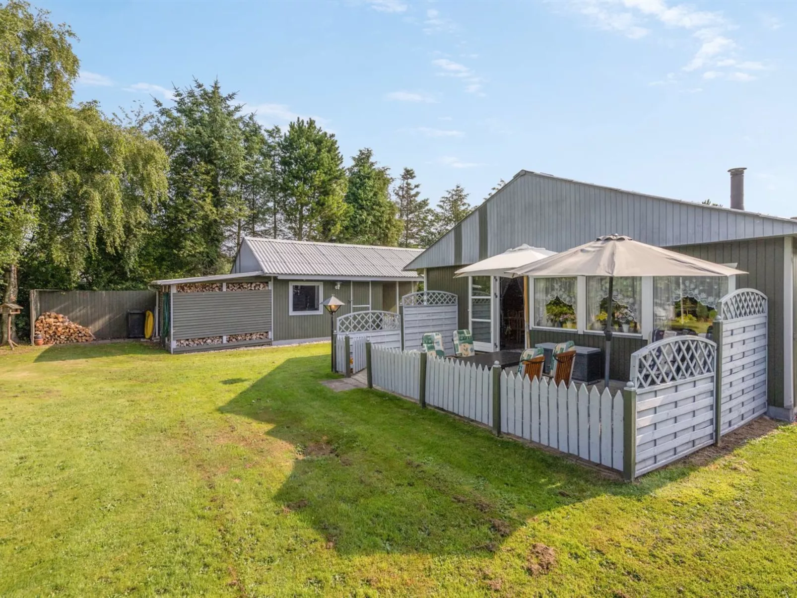 "Thorgarth" - 1.2km from the sea-Outside