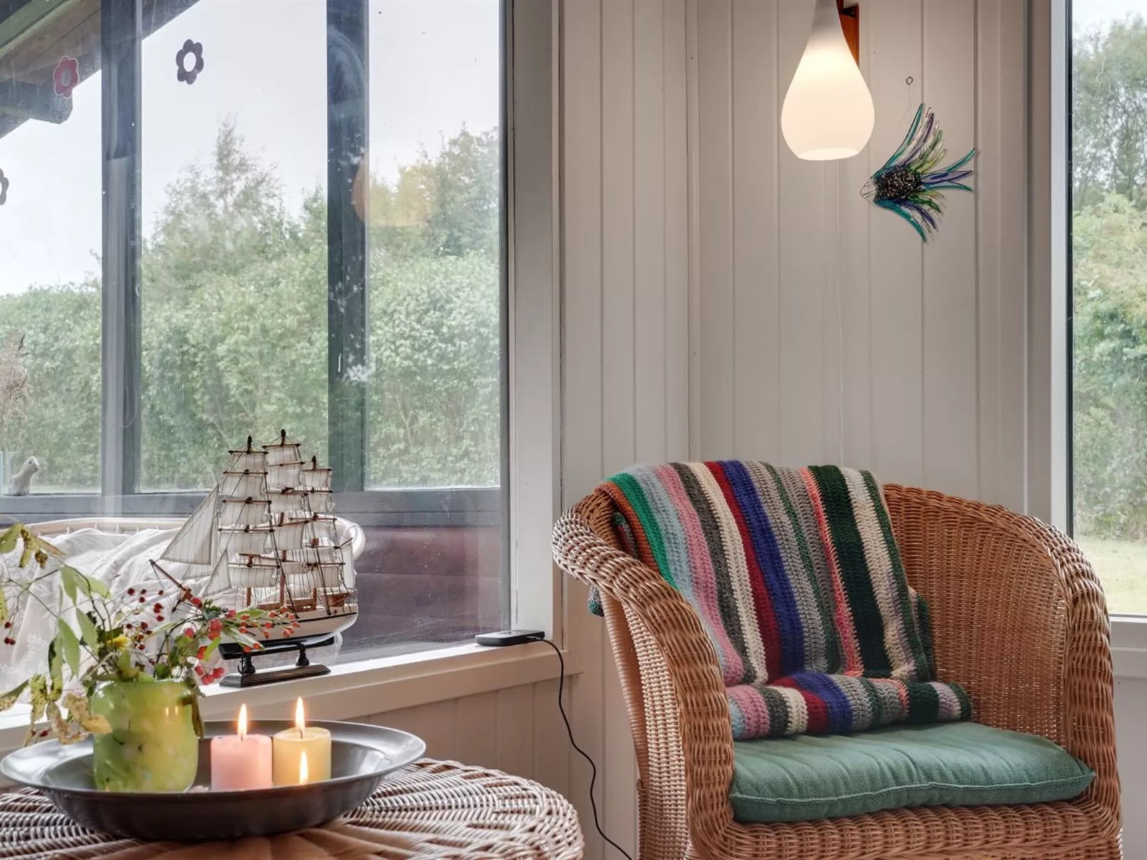 "Elmina" -  from the sea-Dedans