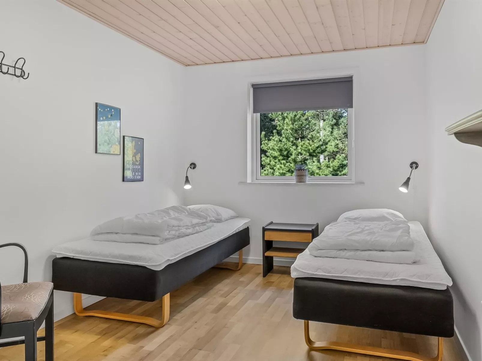 "Bjarka" - 2.9km from the sea-Drinnen