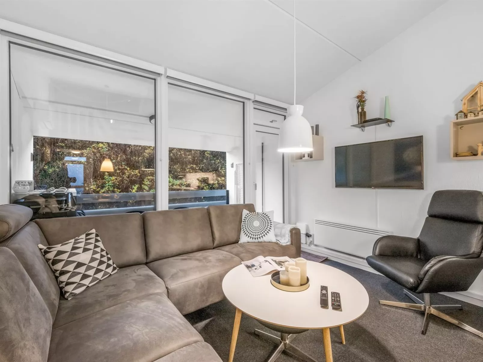 "Soffhie" - 250m from the sea-Drinnen