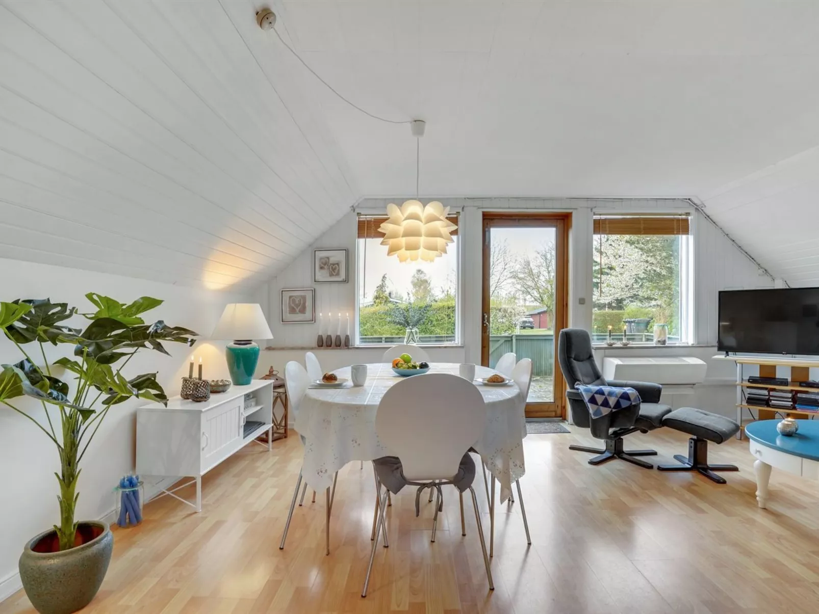 "Marita" - 225m from the sea-Drinnen