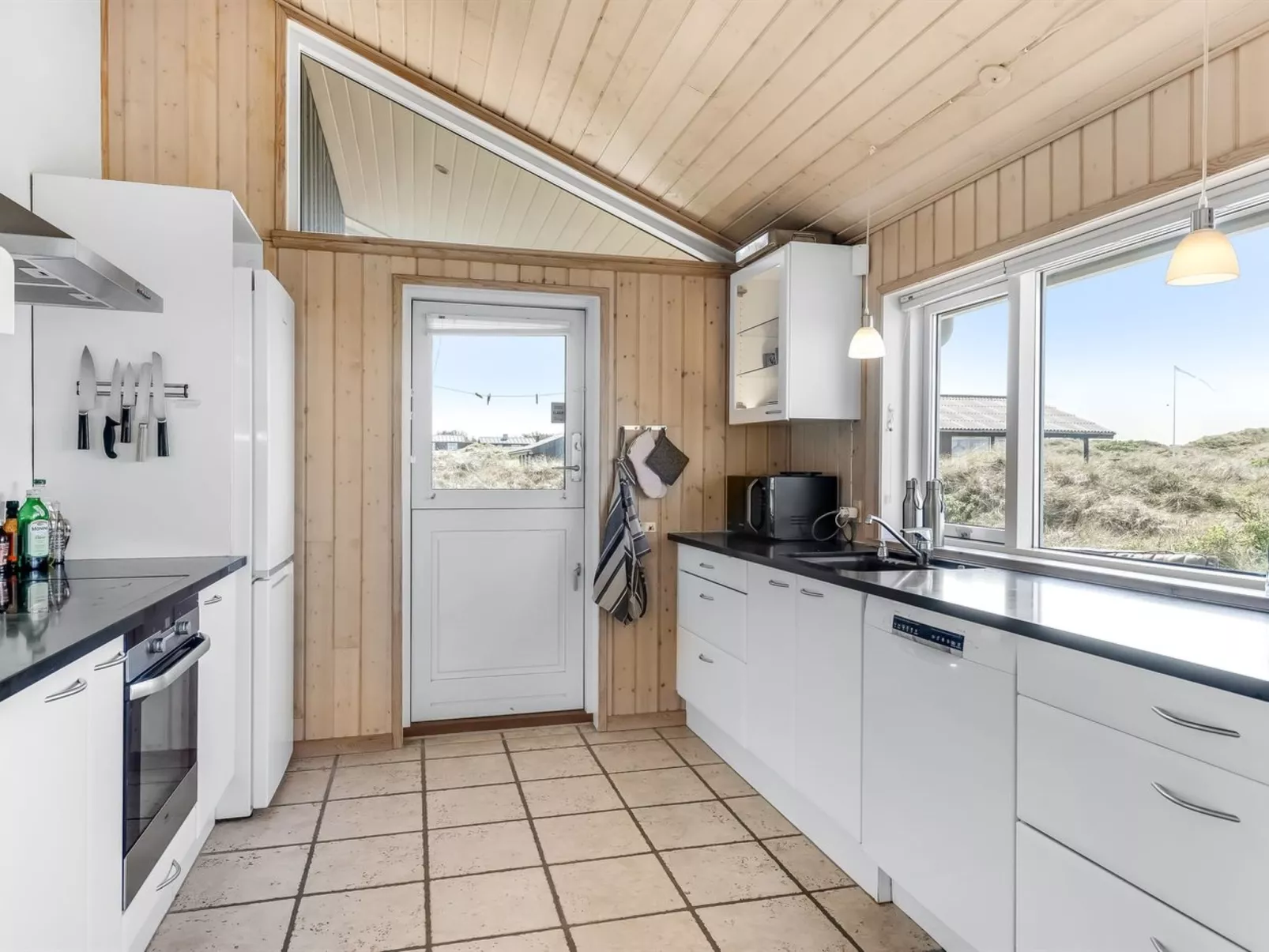 "Lauri" - 350m from the sea-Inside