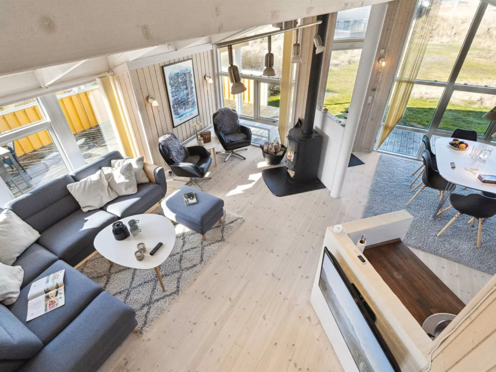 "Bjarni" - 239m from the sea-Inside