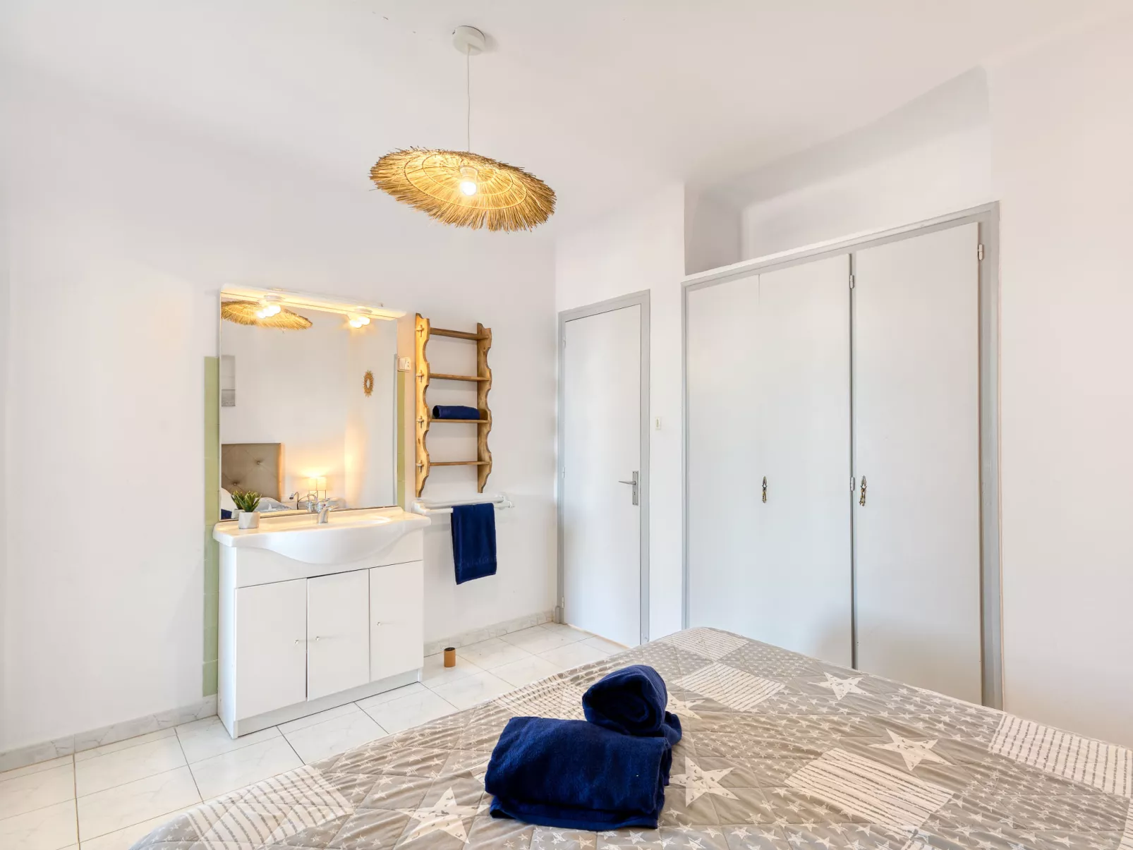 Villa Cecilia-Inside