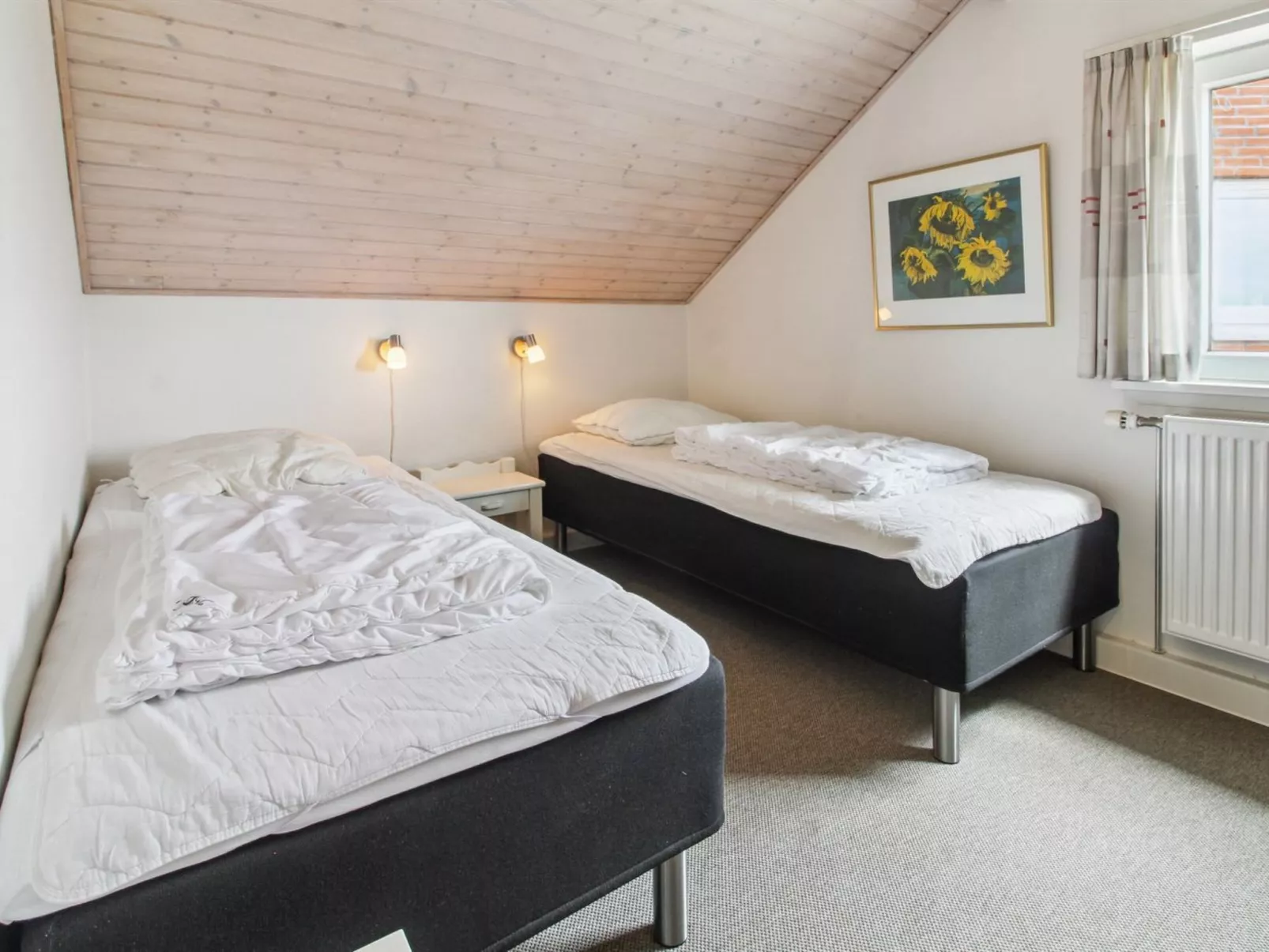 "Femja" - 2.3km from the sea-Inside