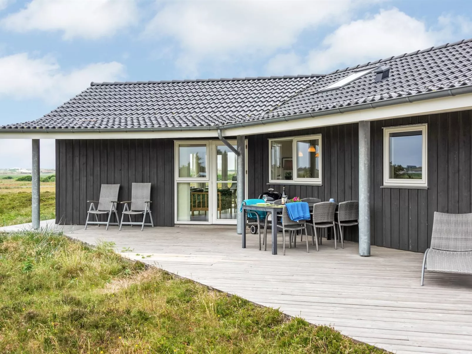 "Luzia" - 1.2km from the sea-Dehors