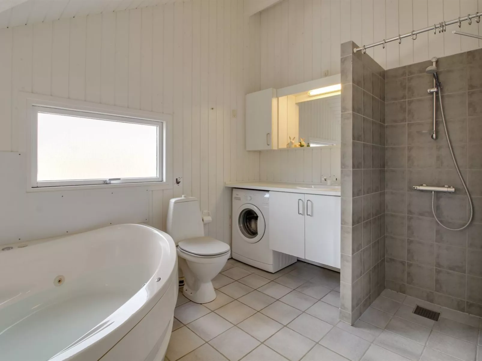 "Uma" - 400m from the sea-Inside