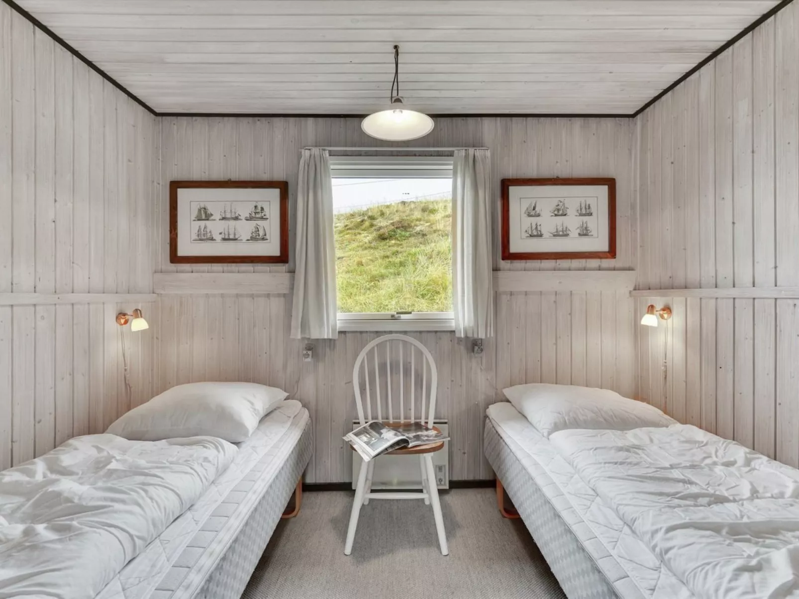 "Hélène" - 400m from the sea-Inside