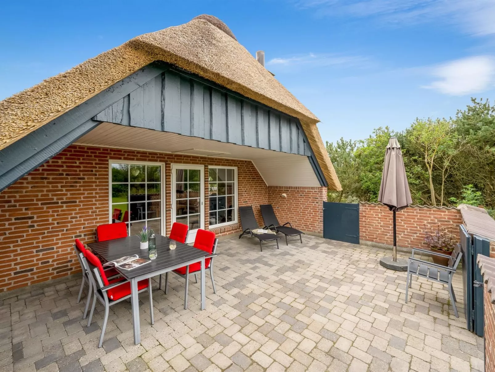 "Pasi" - 1.2km from the sea-Outside