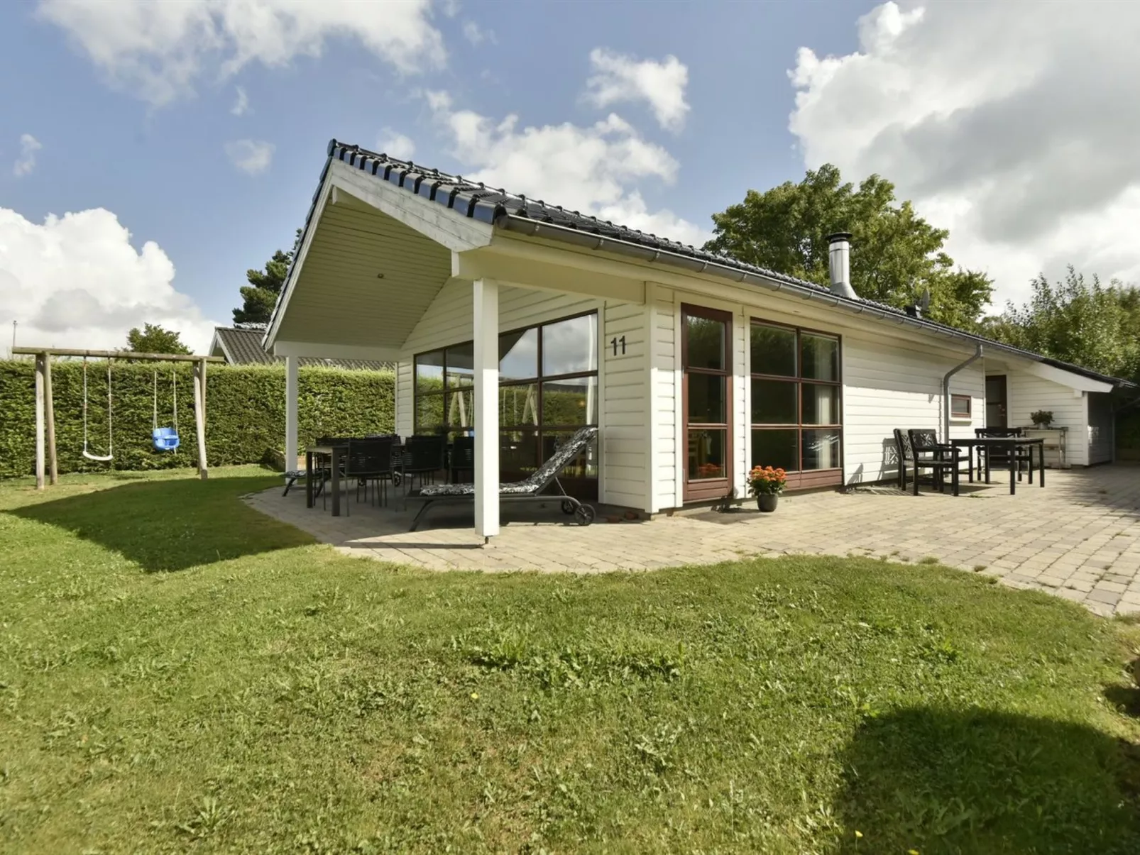 "Kyllikki" - 300m to the fjord-Outside