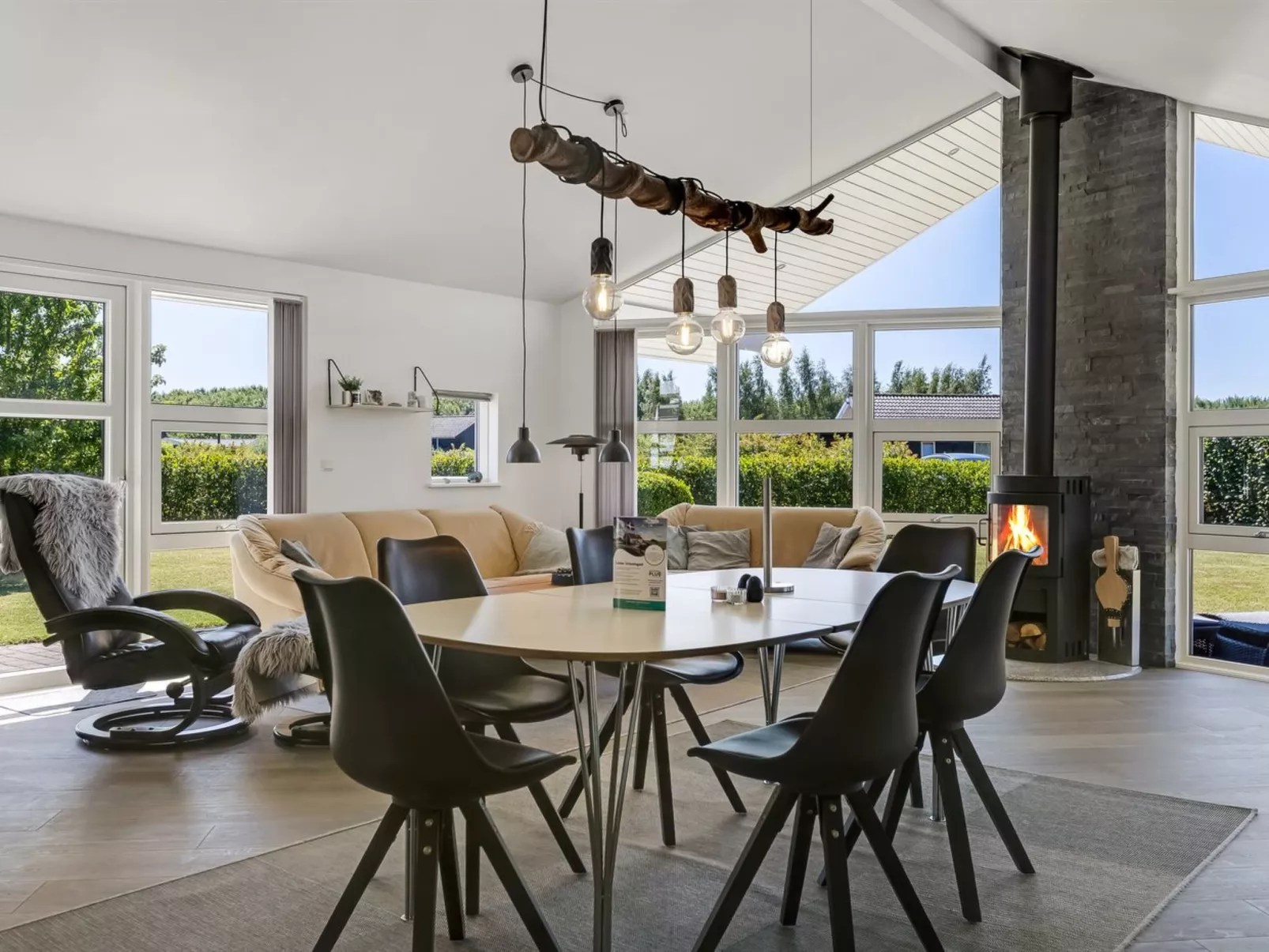 "Toja" - 700m from the sea-Inside