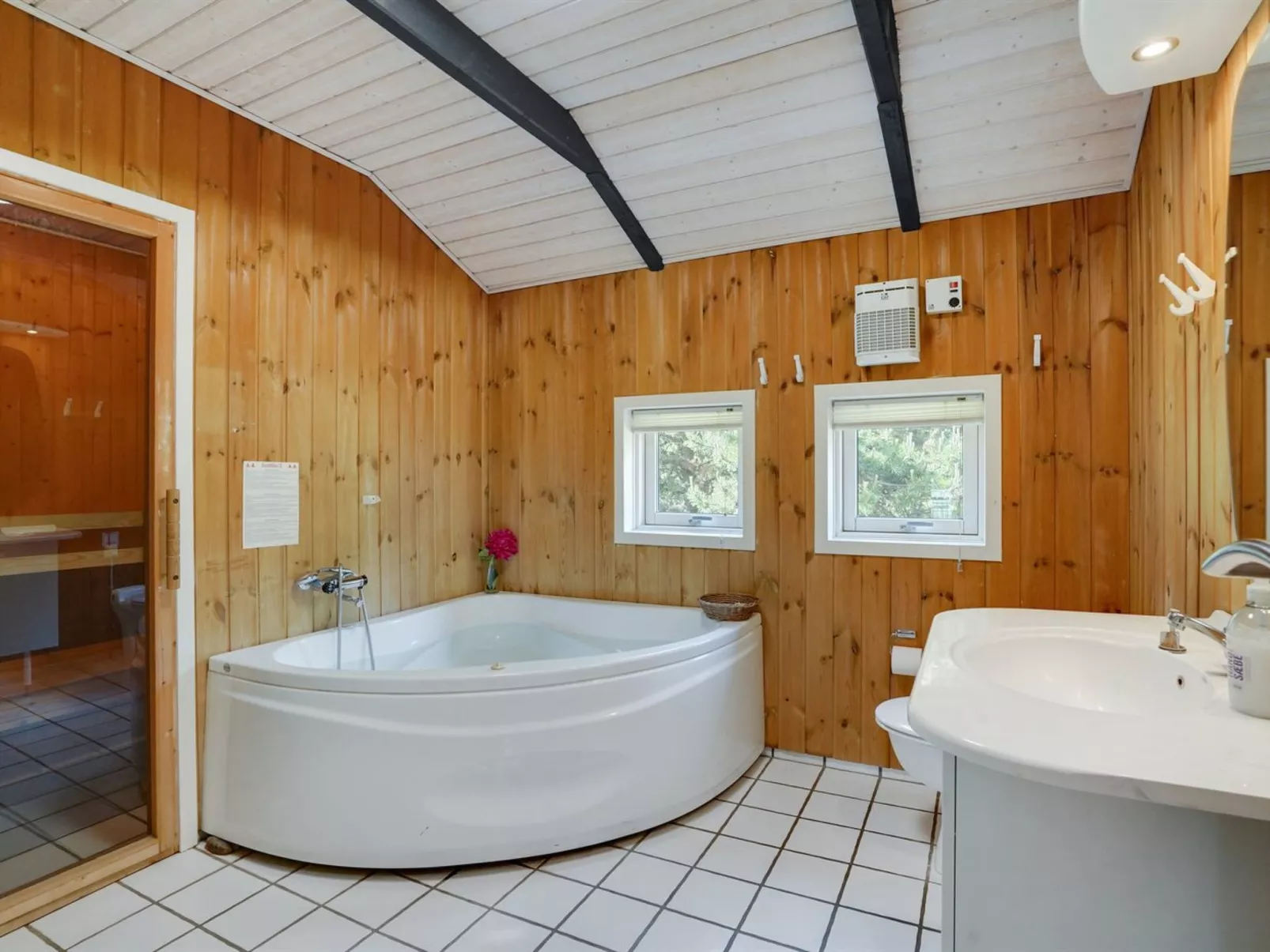 "Bruno" - 200m from the sea-Inside